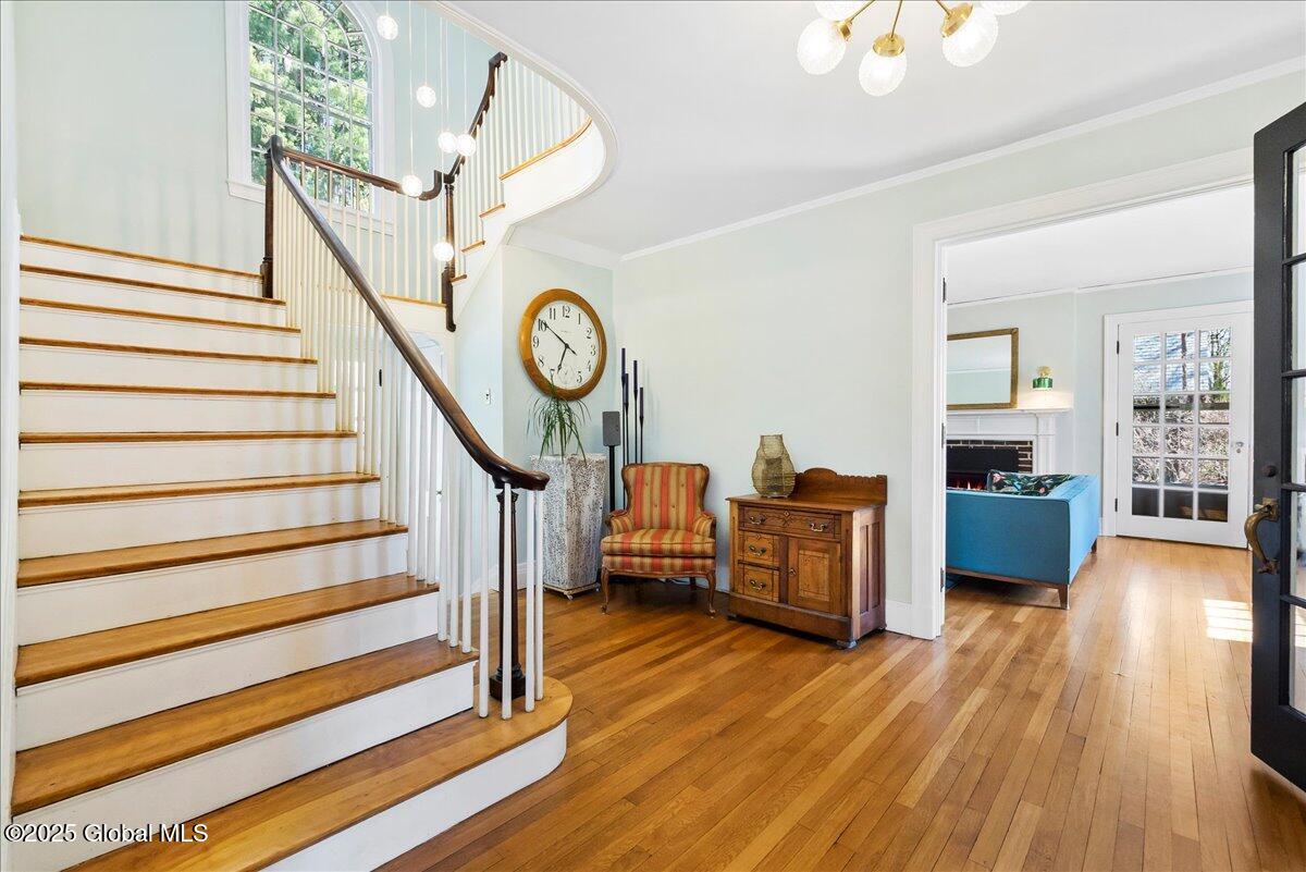 27 Horicon Avenue