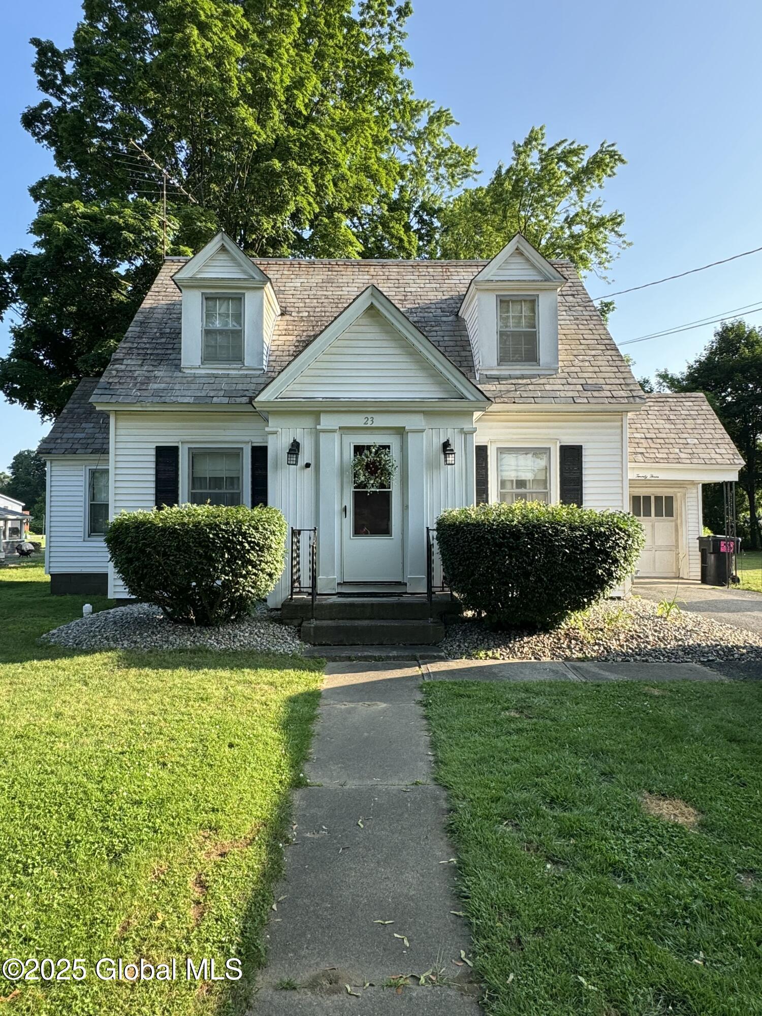 23 Ferry Boulevard