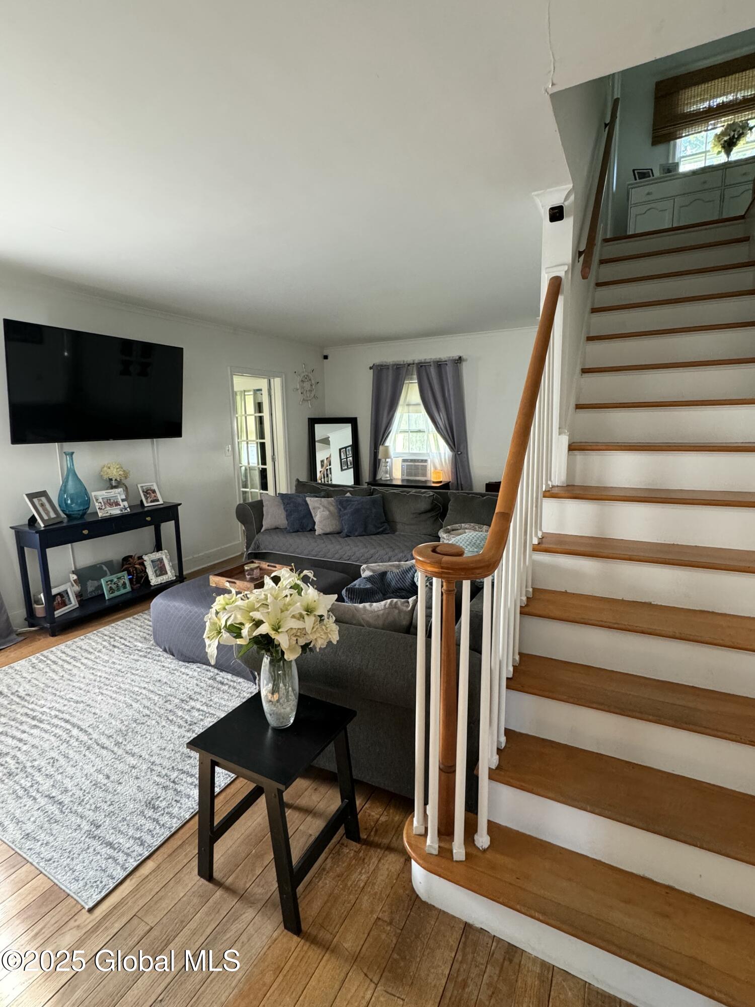 23 Ferry Boulevard