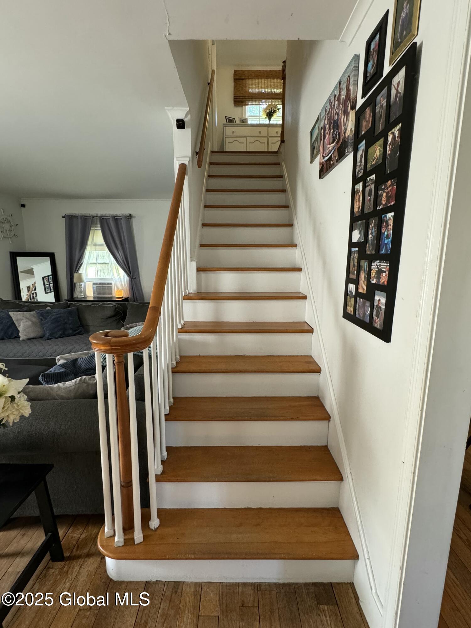 23 Ferry Boulevard