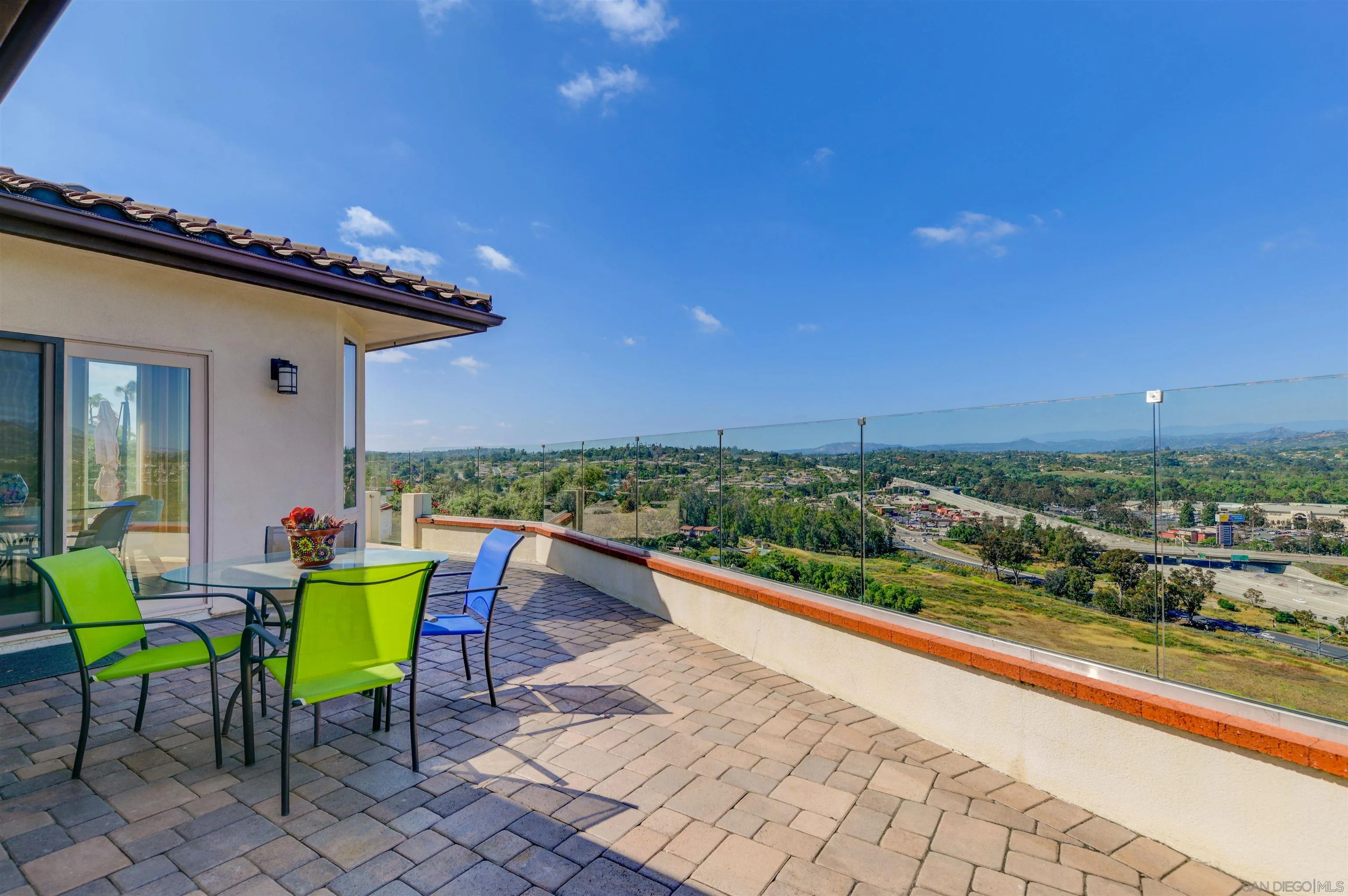 3522 Avenida Amorosa