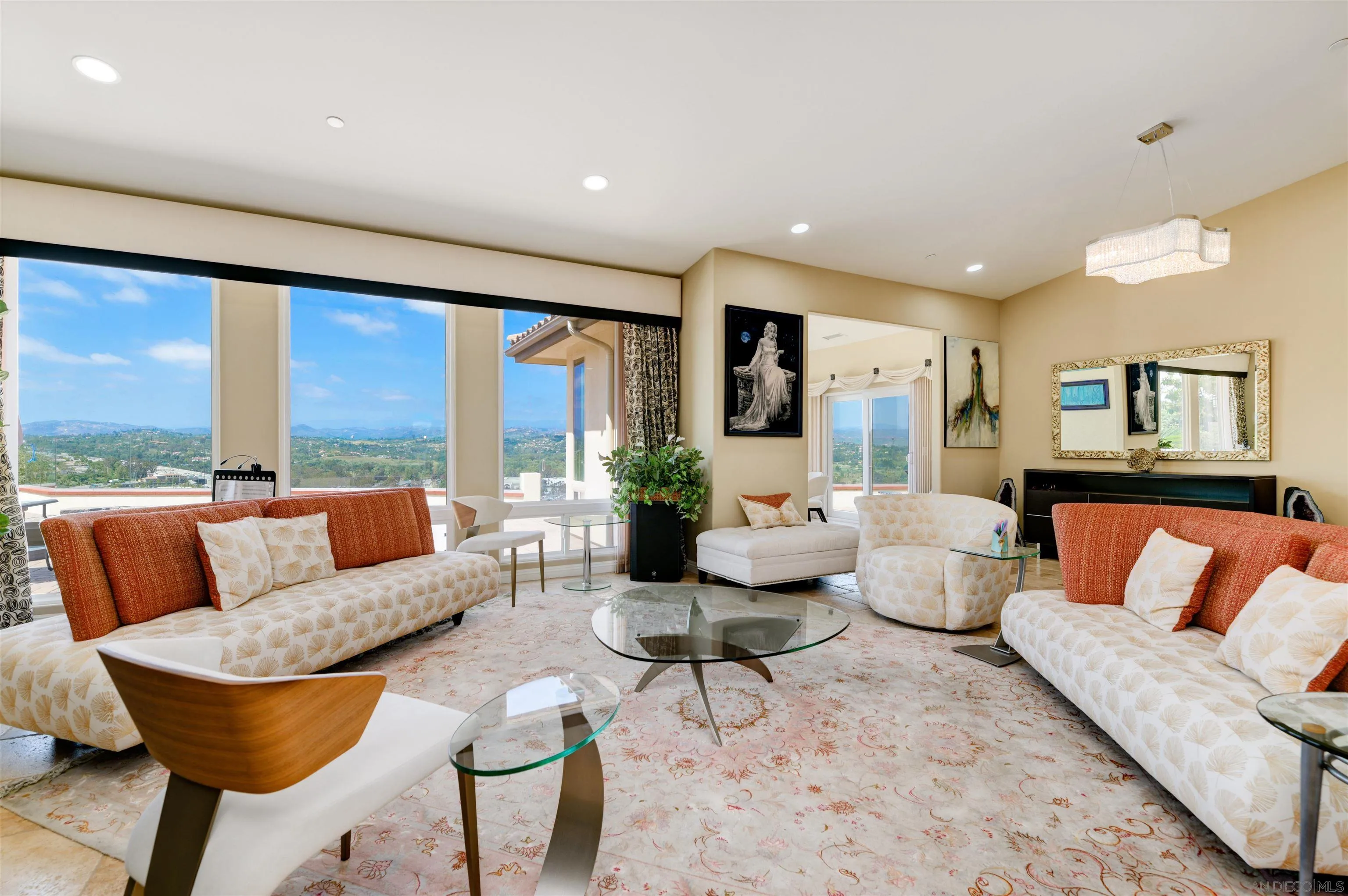 3522 Avenida Amorosa