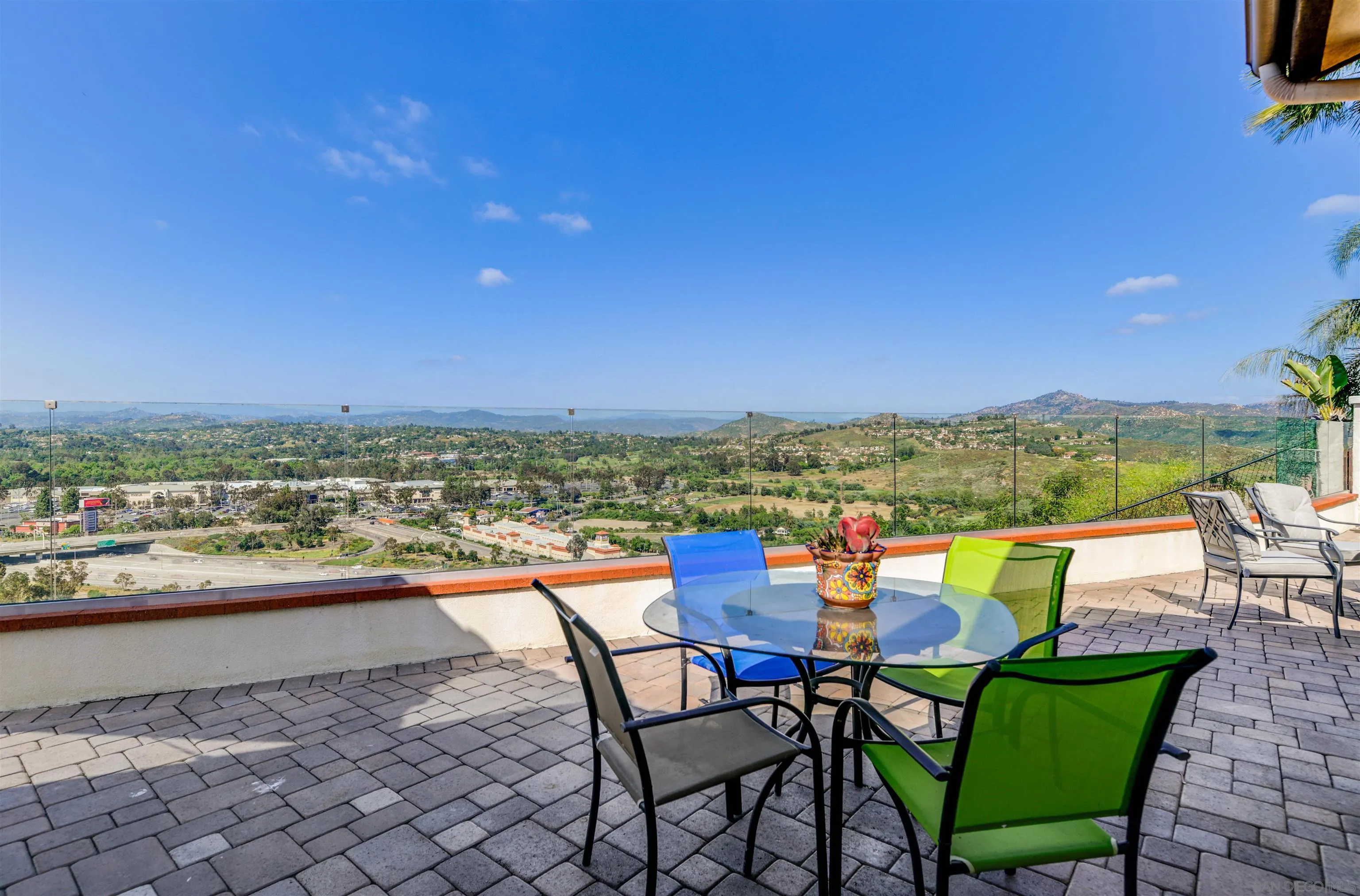 3522 Avenida Amorosa