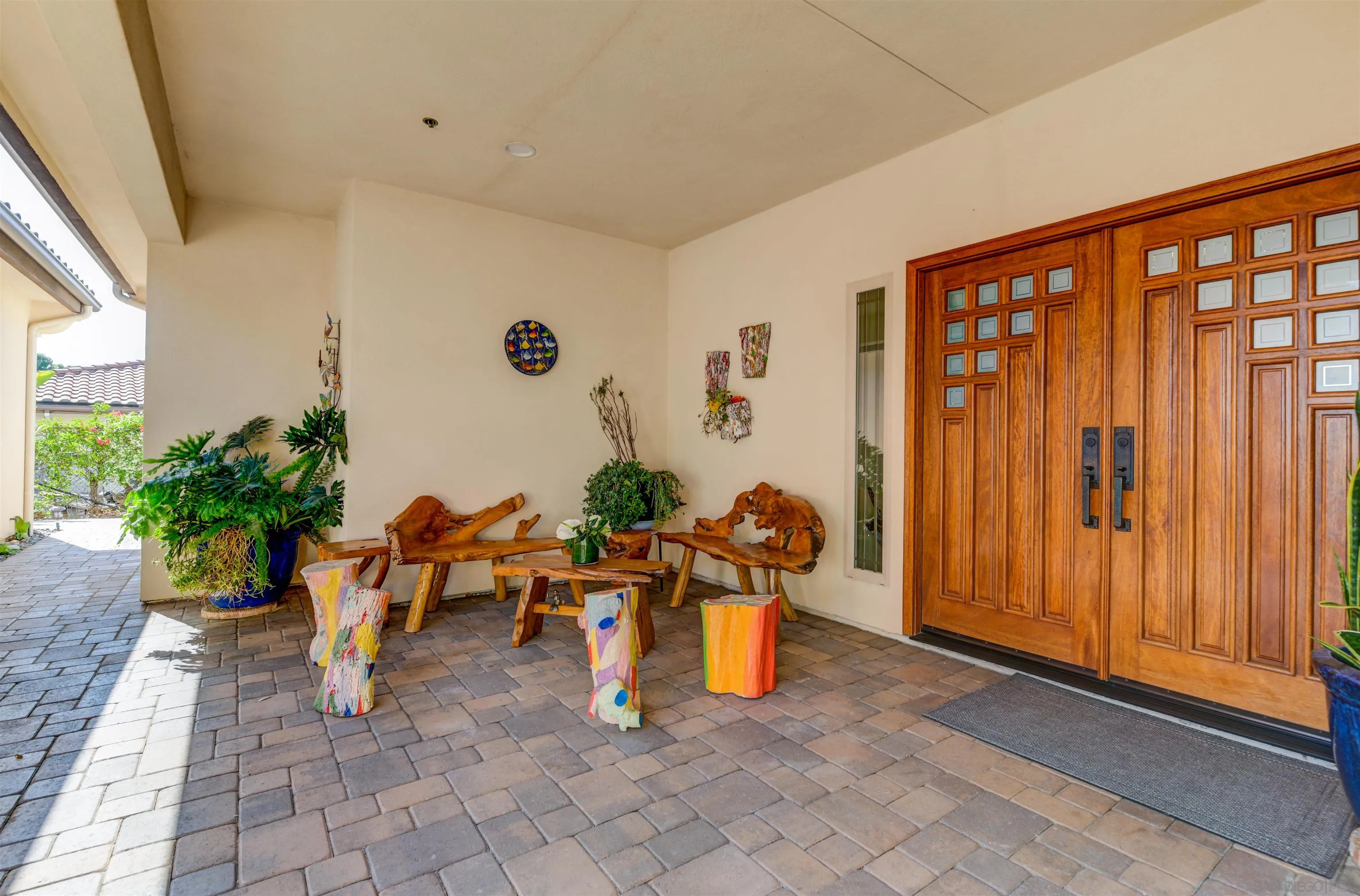 3522 Avenida Amorosa