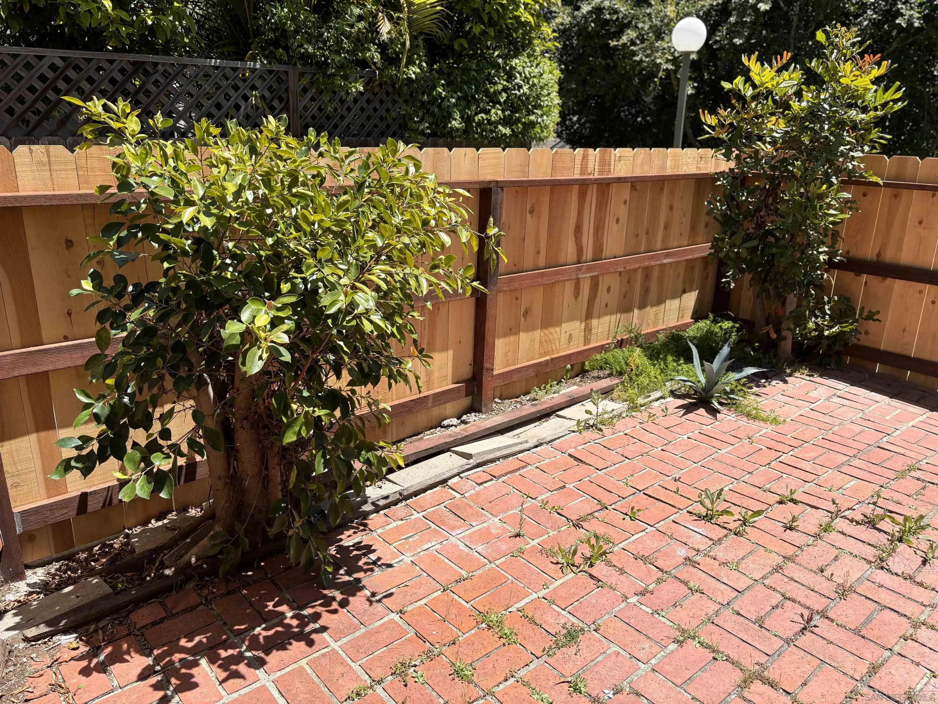 5214 Marigot Place