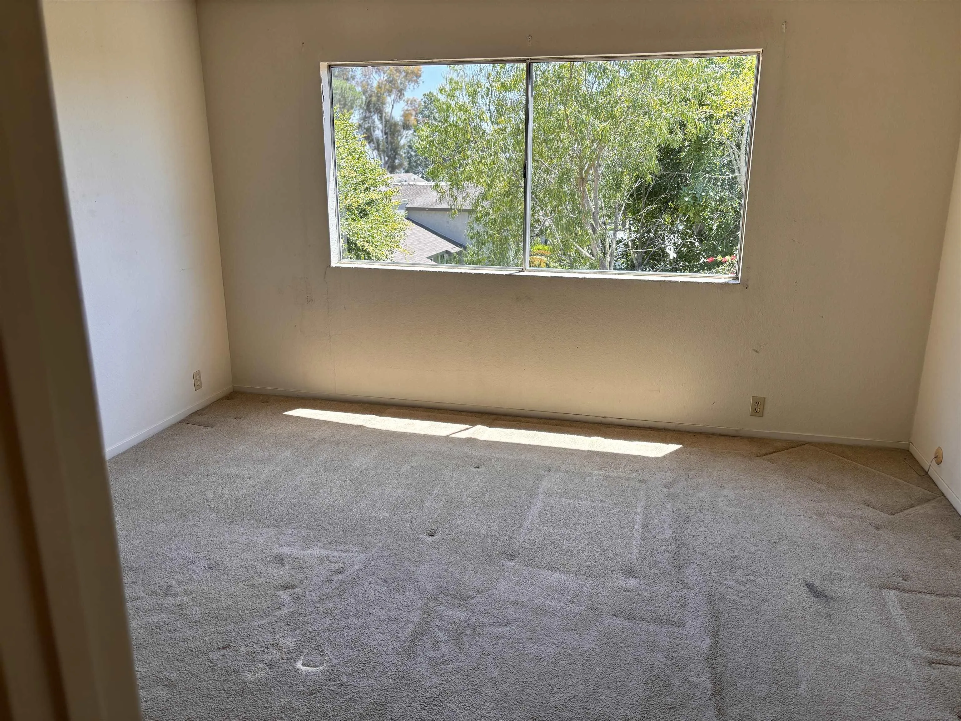 5214 Marigot Place
