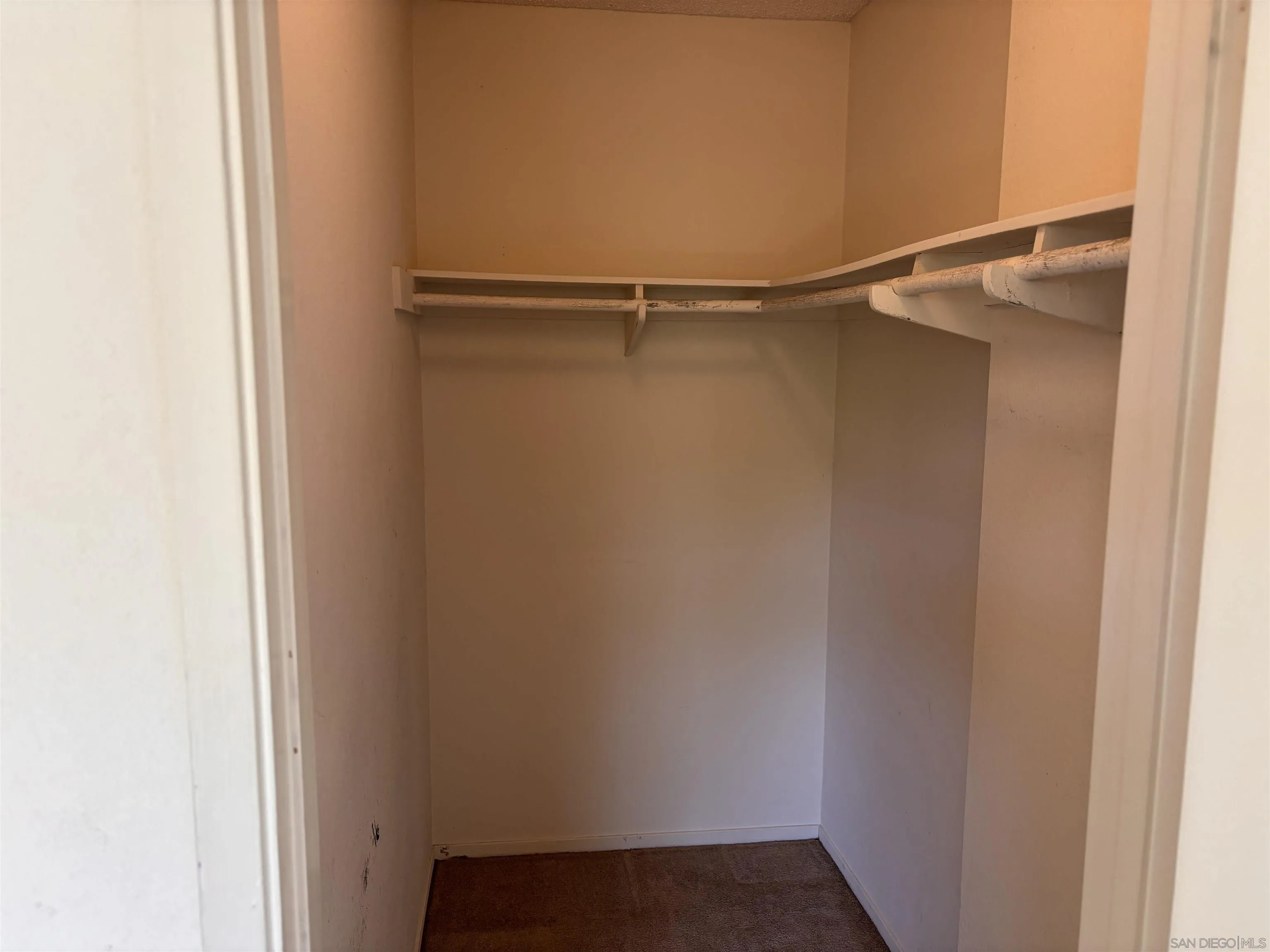 5214 Marigot Place