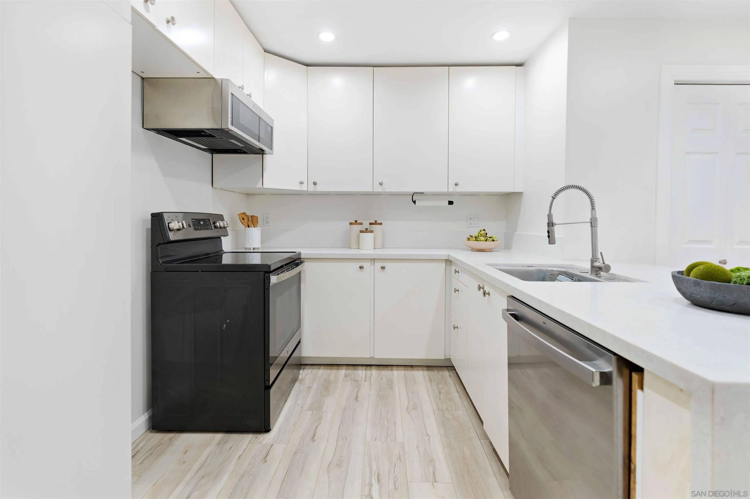 7760 Margerum Avenue Unit 124