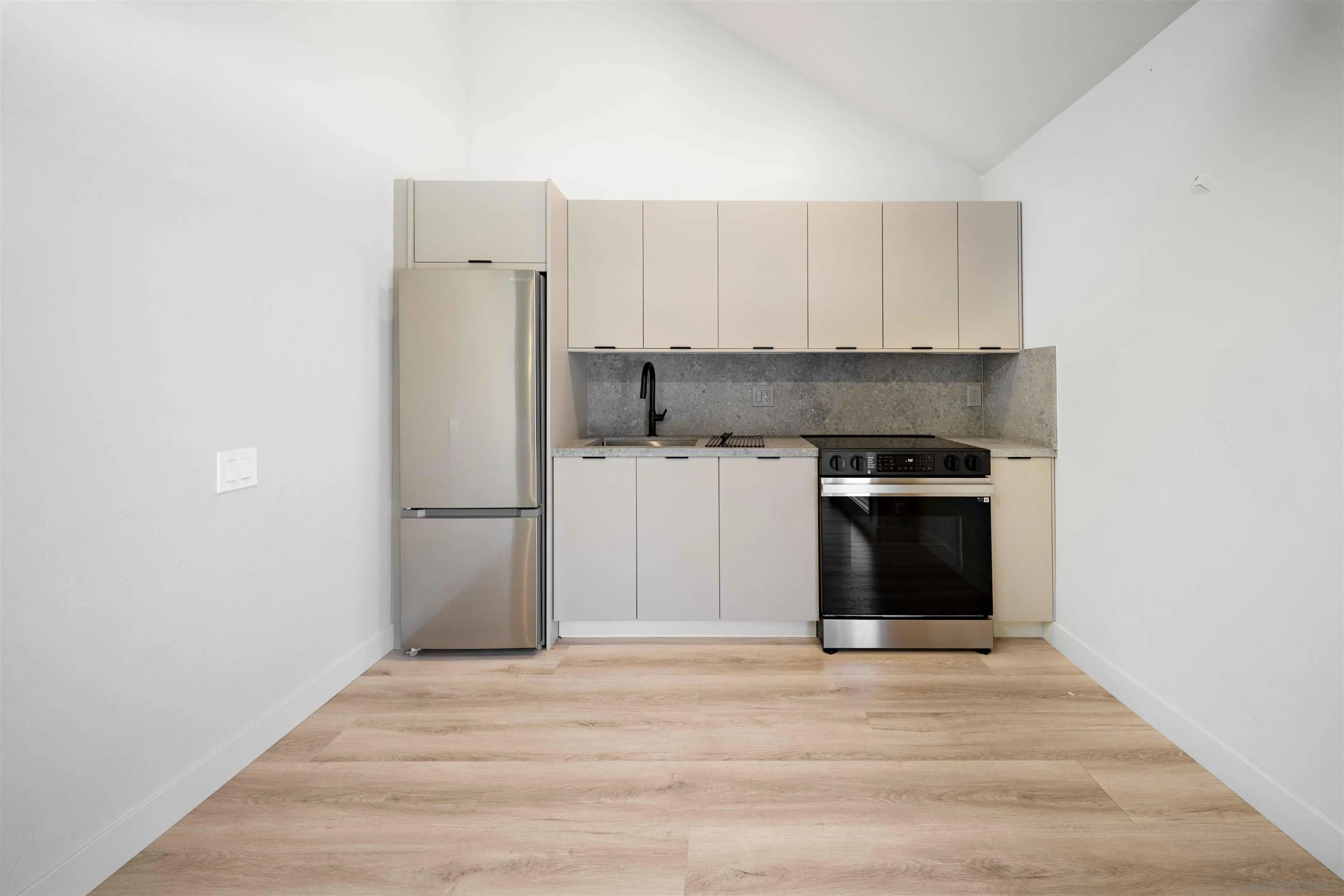 7760 Margerum Avenue Unit 124