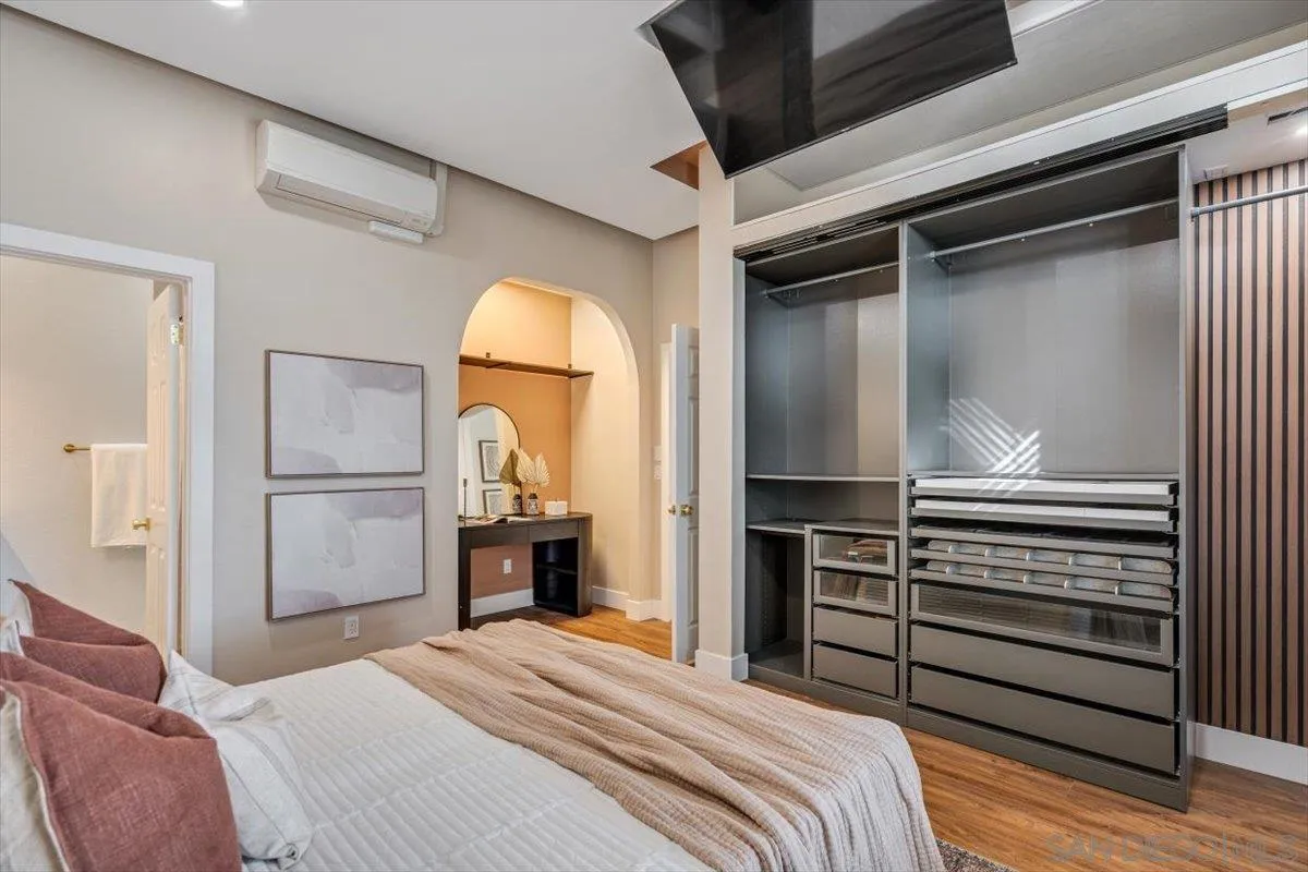 3722 Arnold Avenue Unit 6