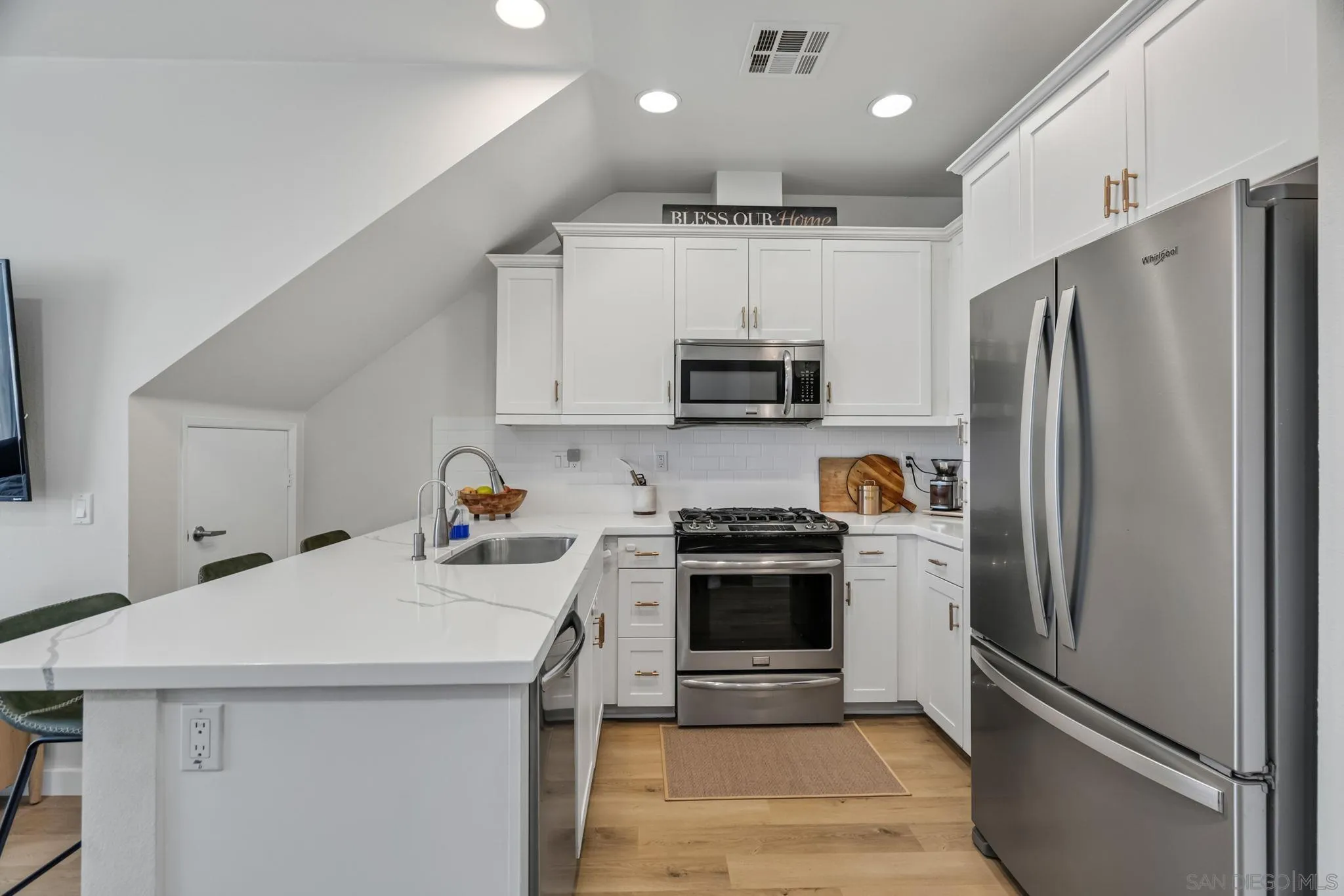5403 San Roberto