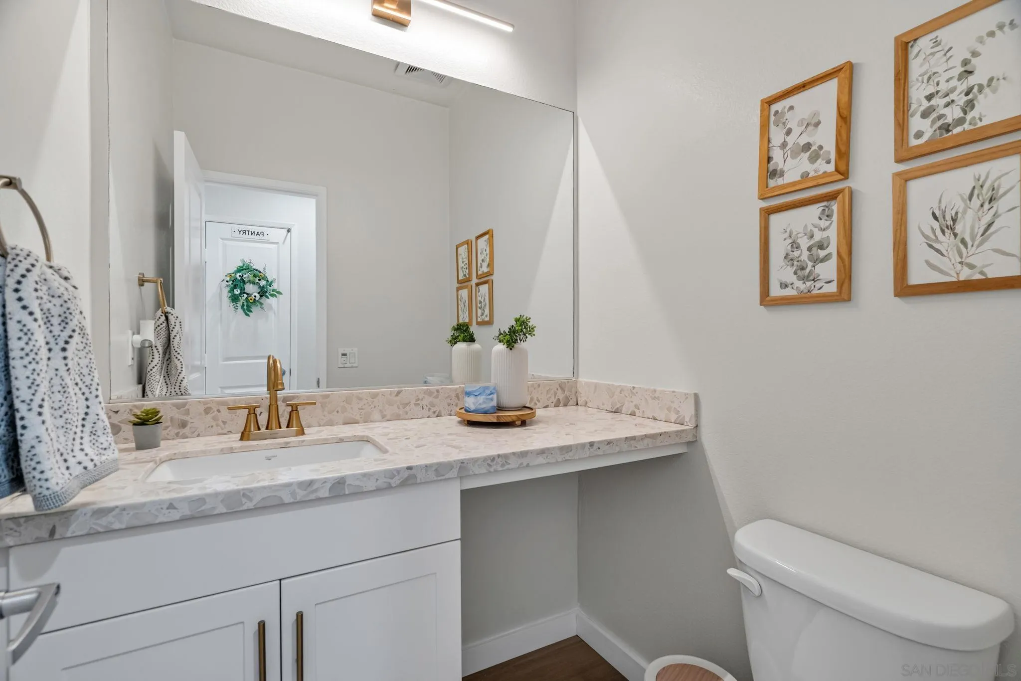 5403 San Roberto