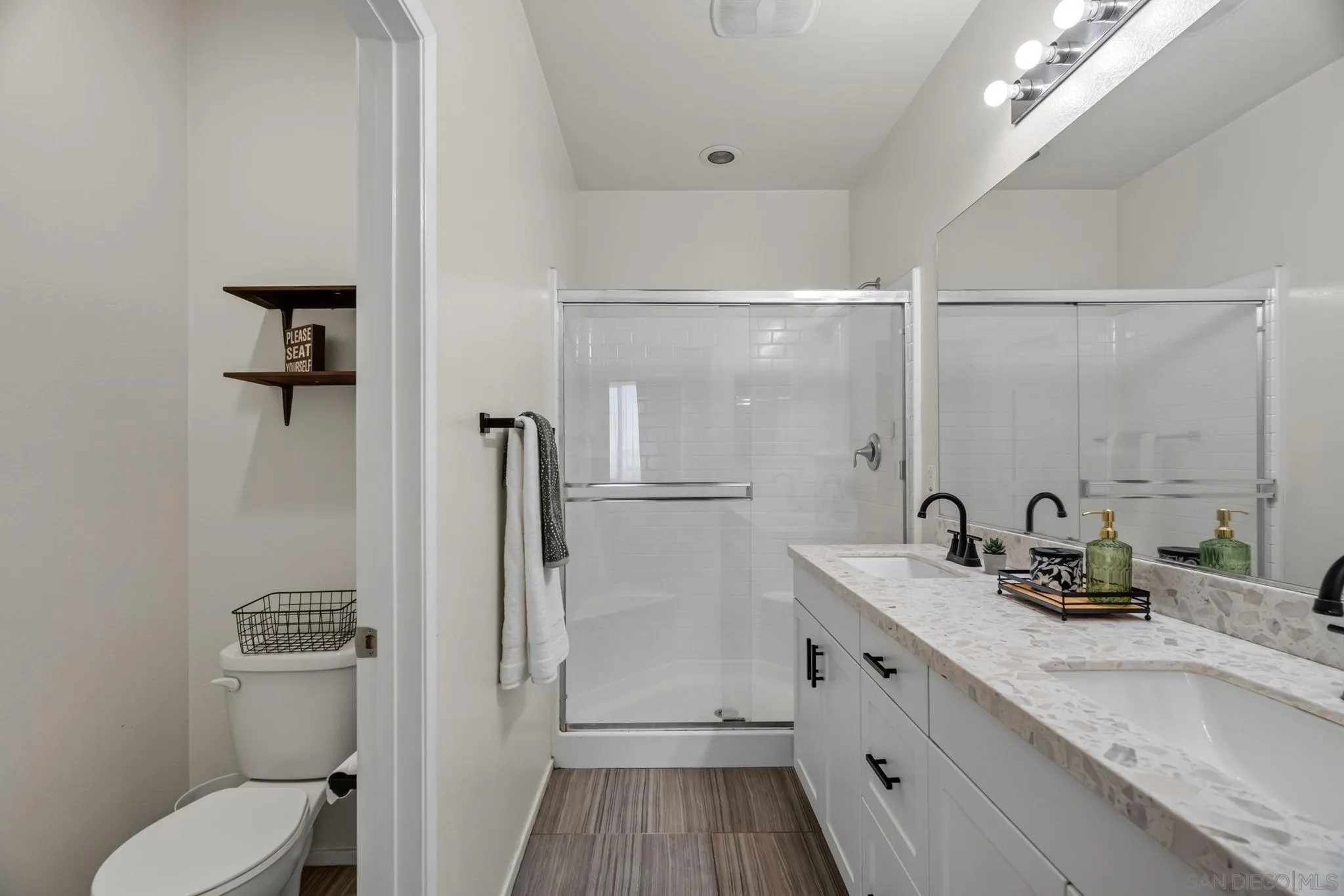 5403 San Roberto
