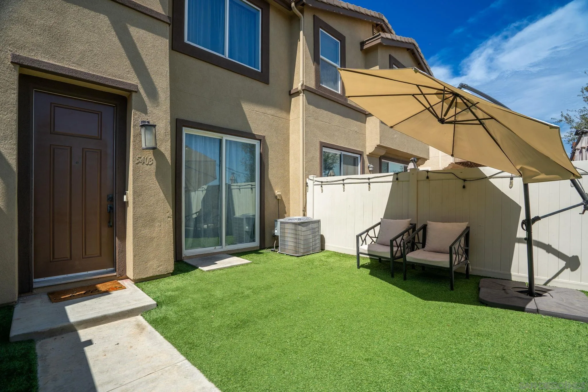 5403 San Roberto