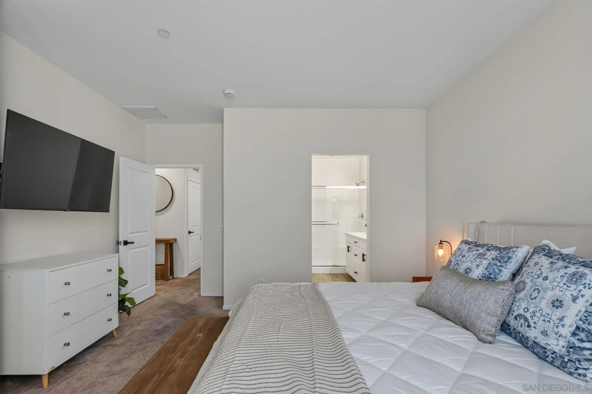 5403 San Roberto
