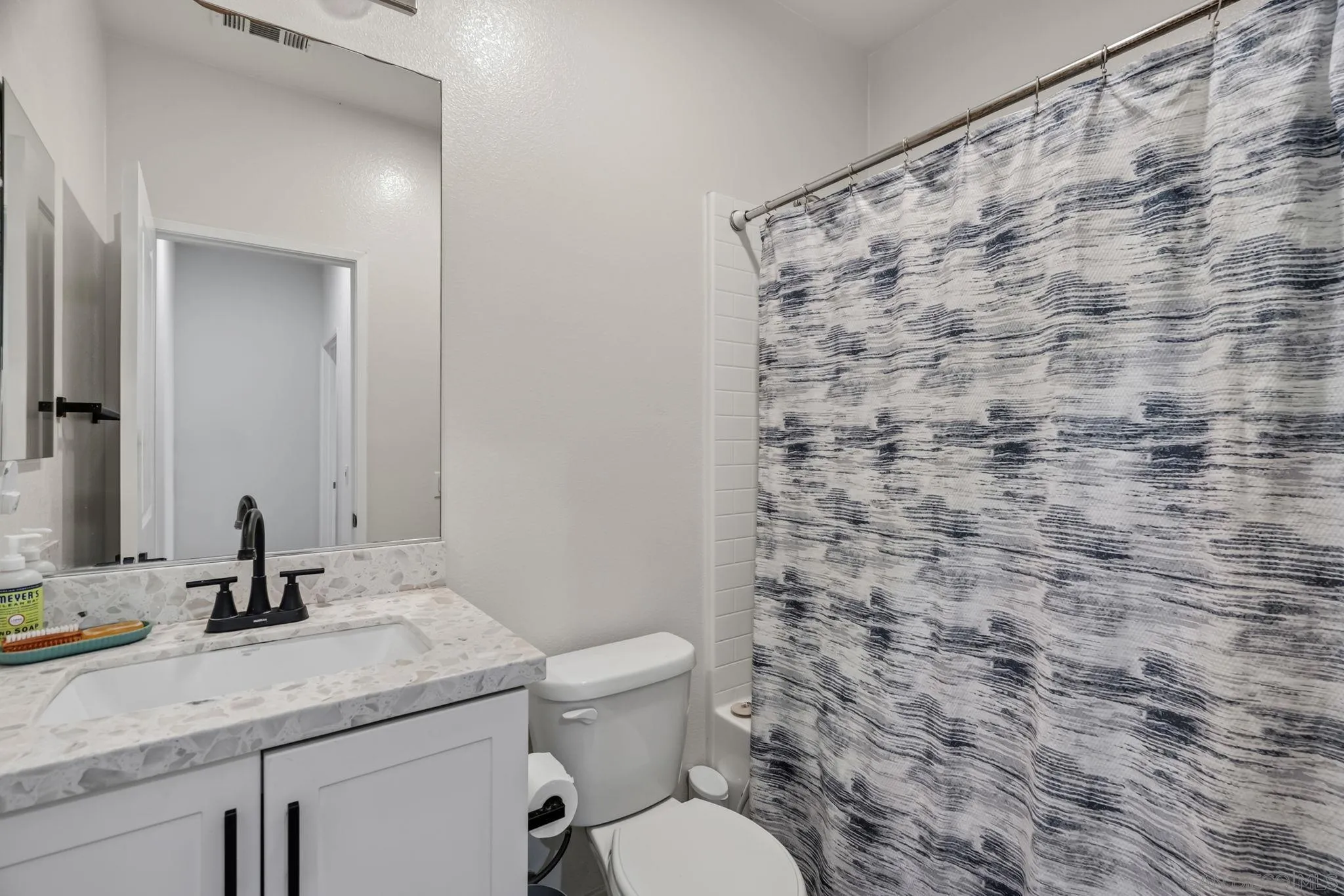 5403 San Roberto