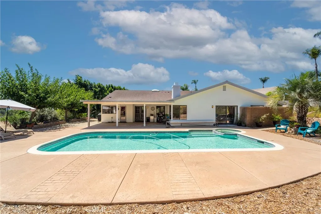 520 Woodland Hills Drive