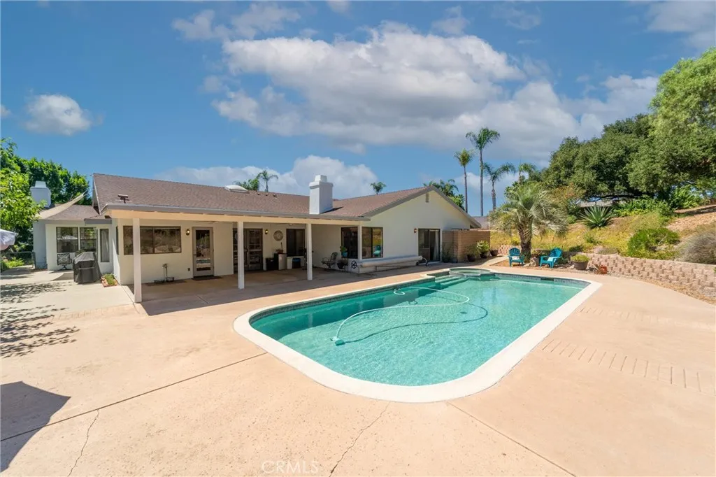 520 Woodland Hills Drive