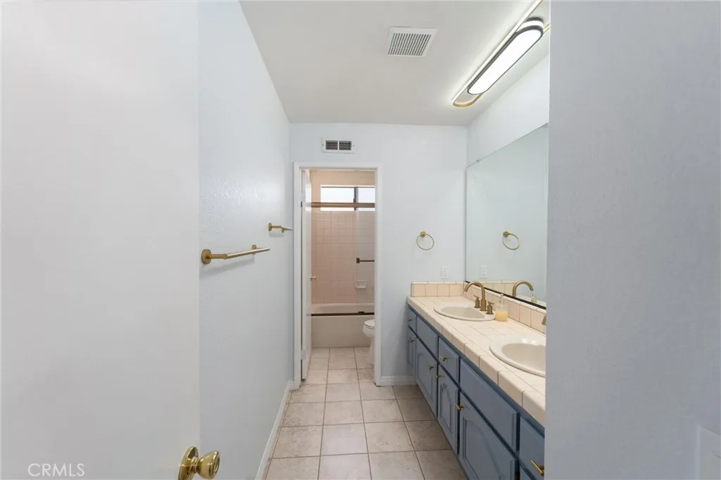 520 Woodland Hills Drive