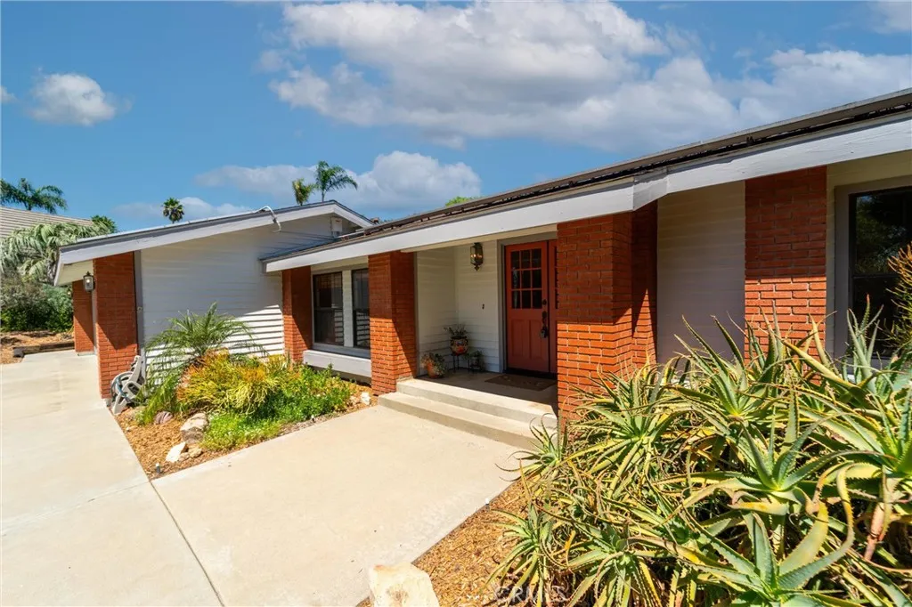 520 Woodland Hills Drive