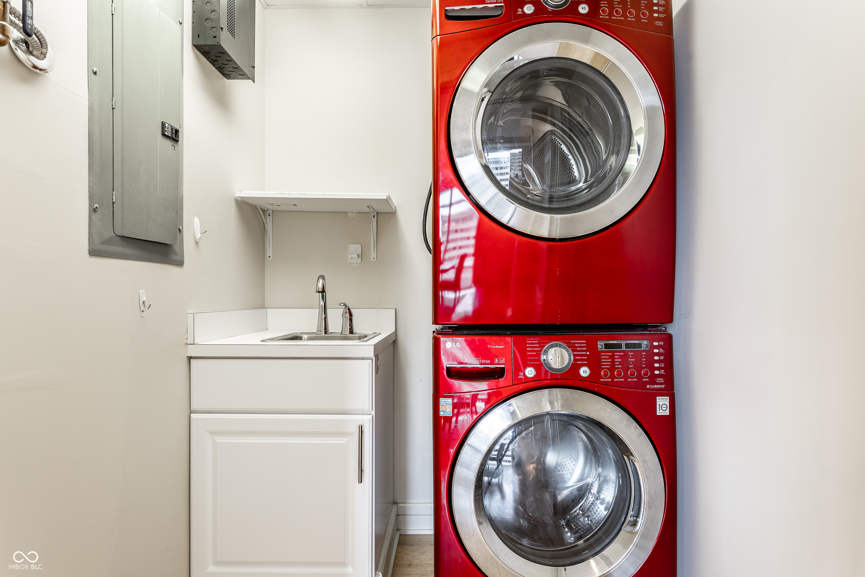 429 N Pennsylvania Unit: 603