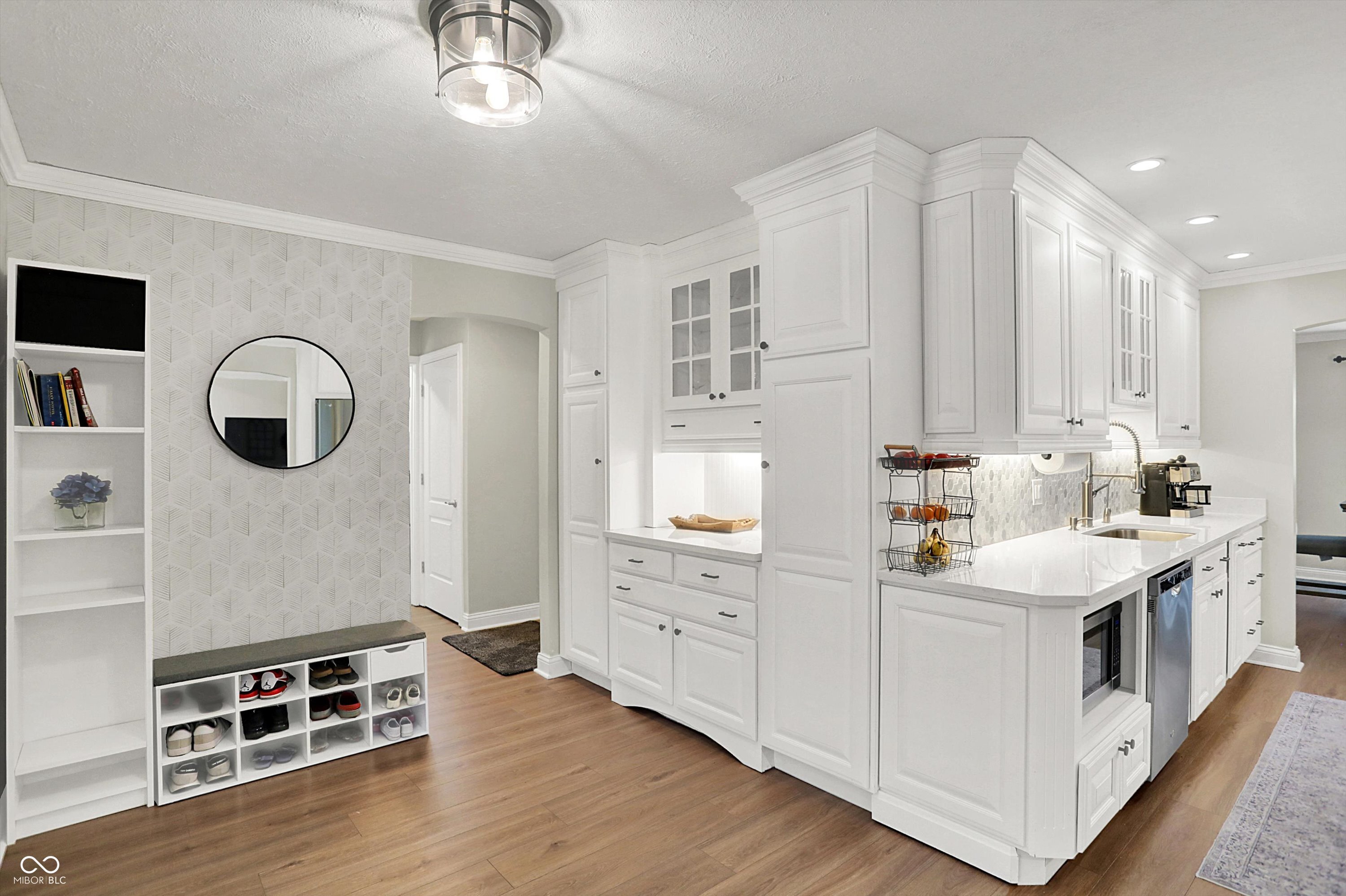 10913 Pleasantview Drive