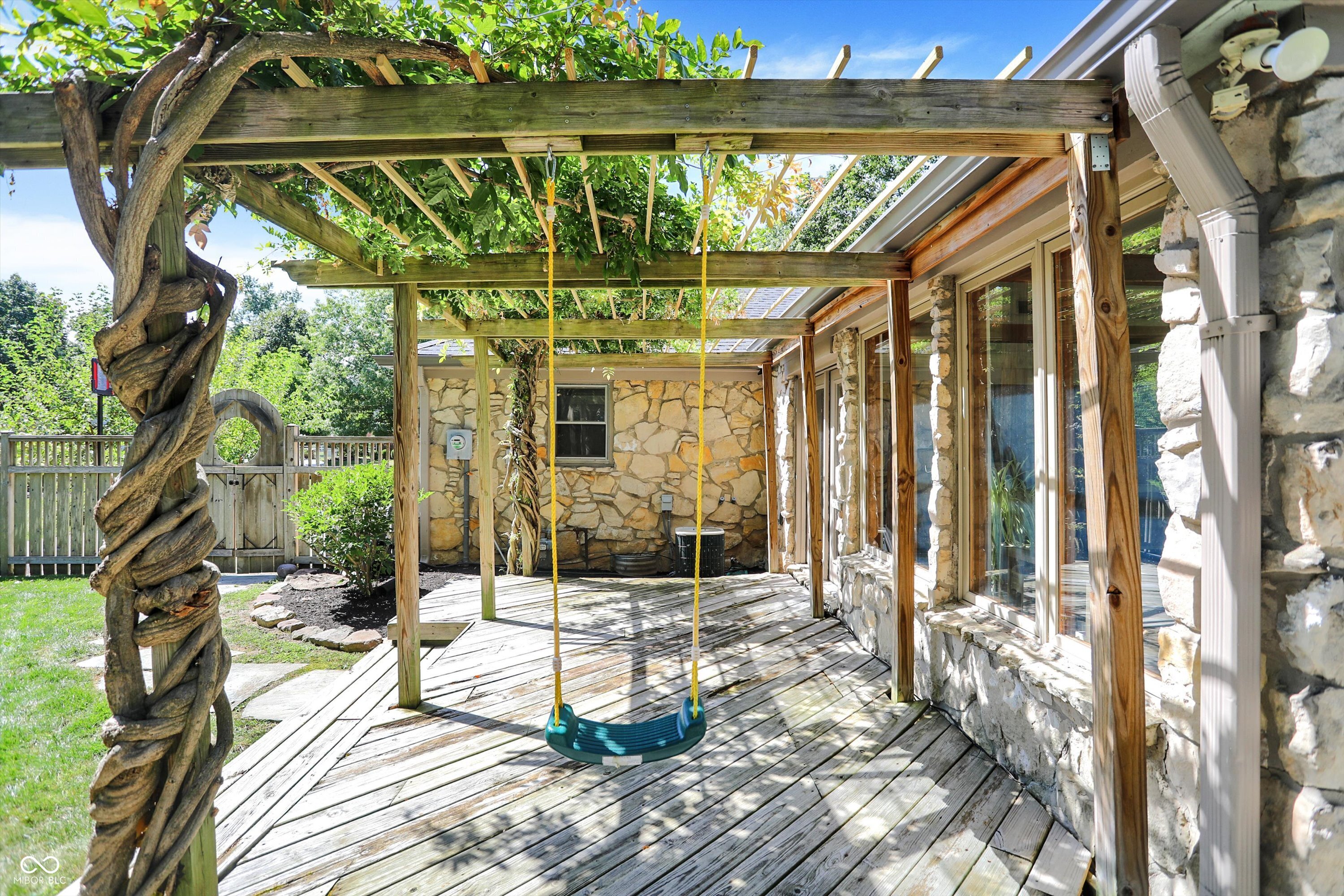 10913 Pleasantview Drive