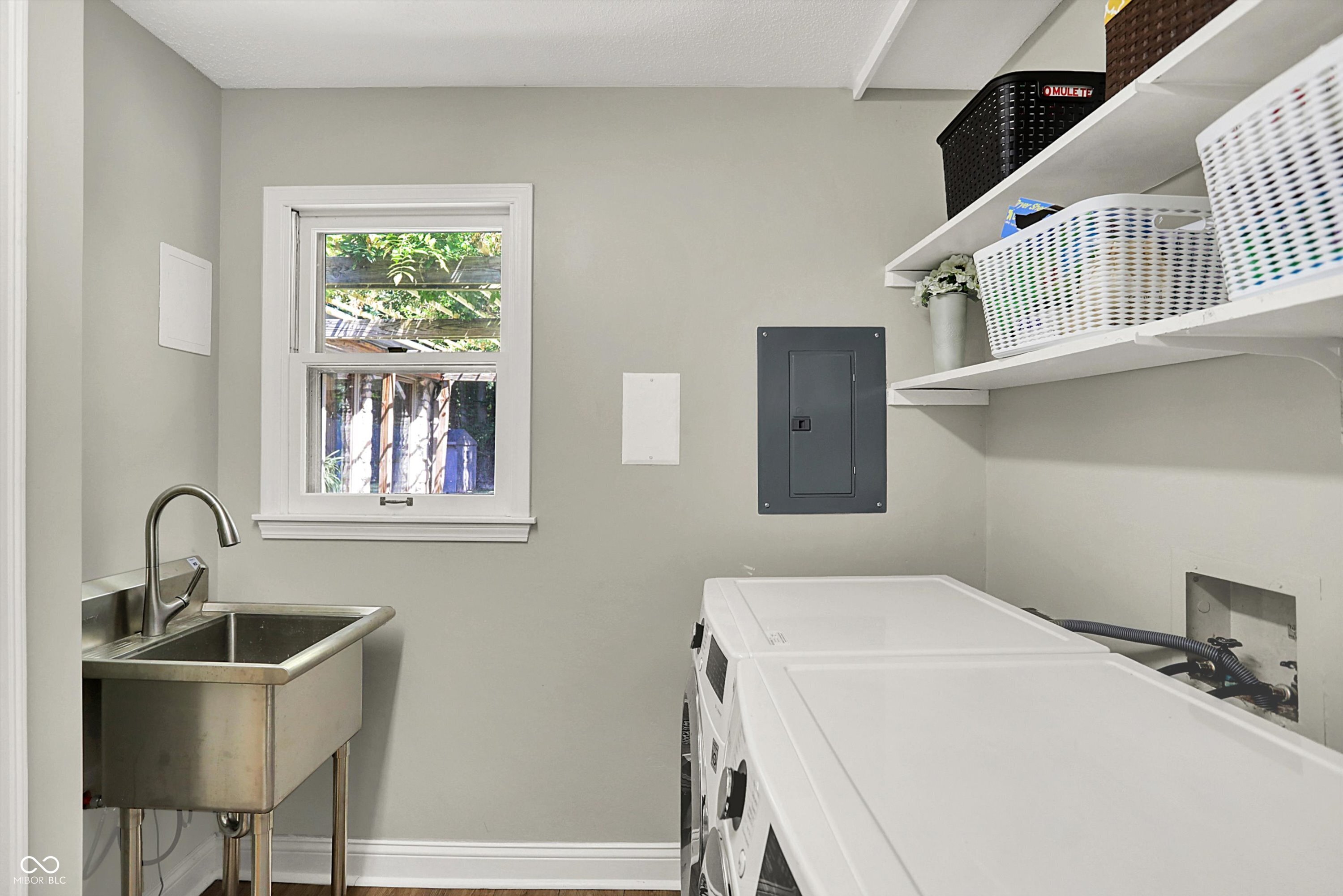 10913 Pleasantview Drive