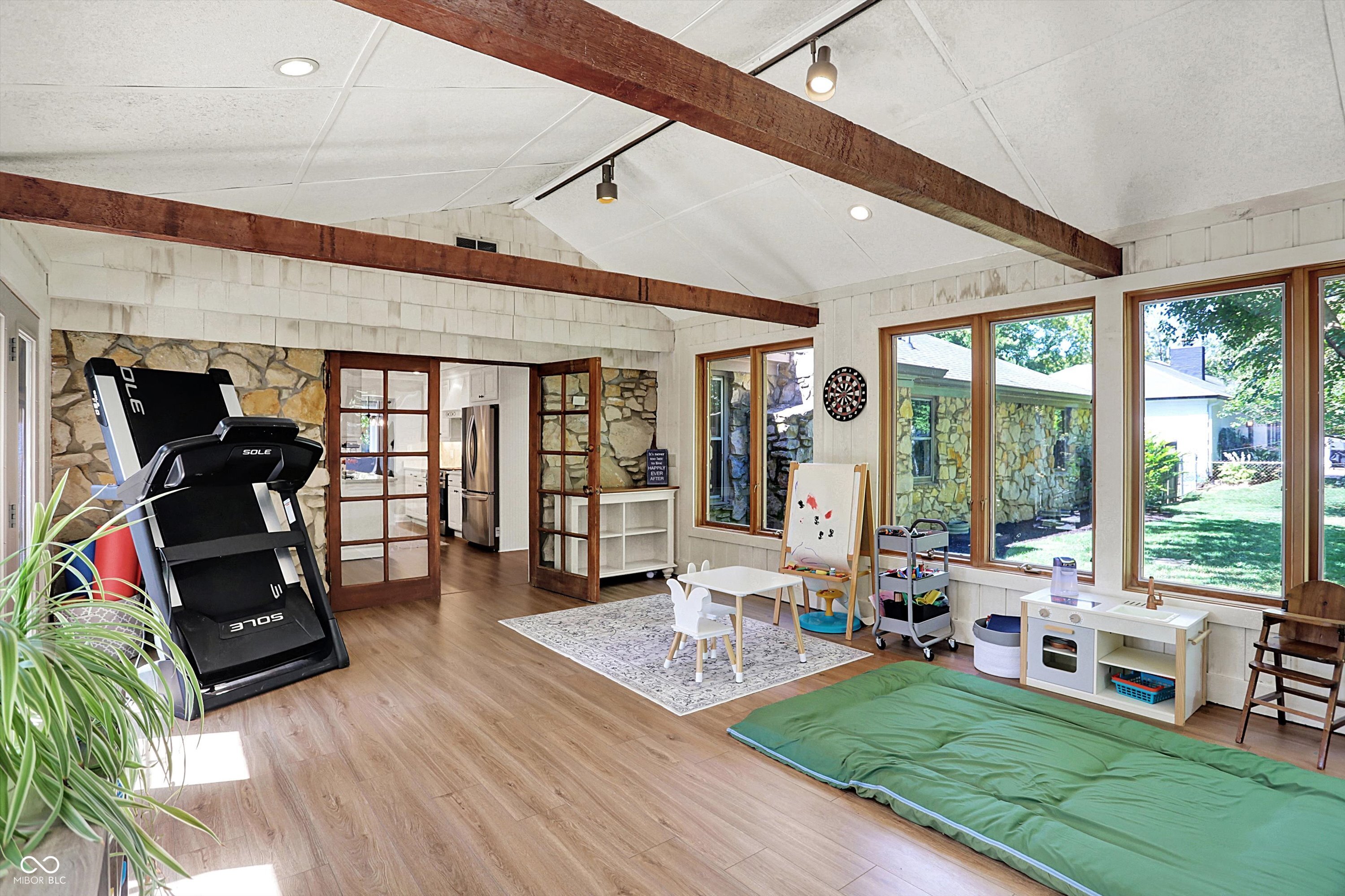 10913 Pleasantview Drive