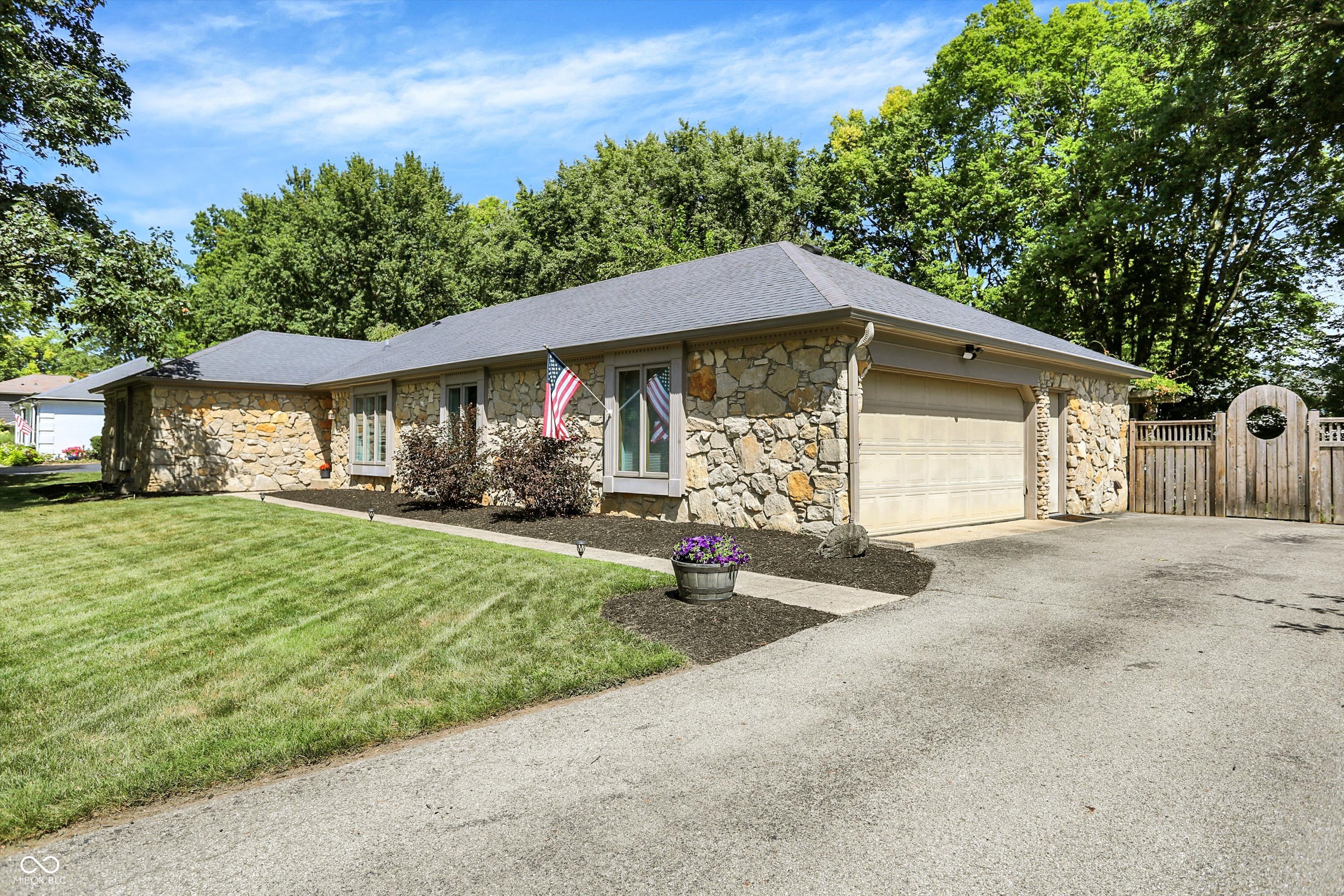 10913 Pleasantview Drive