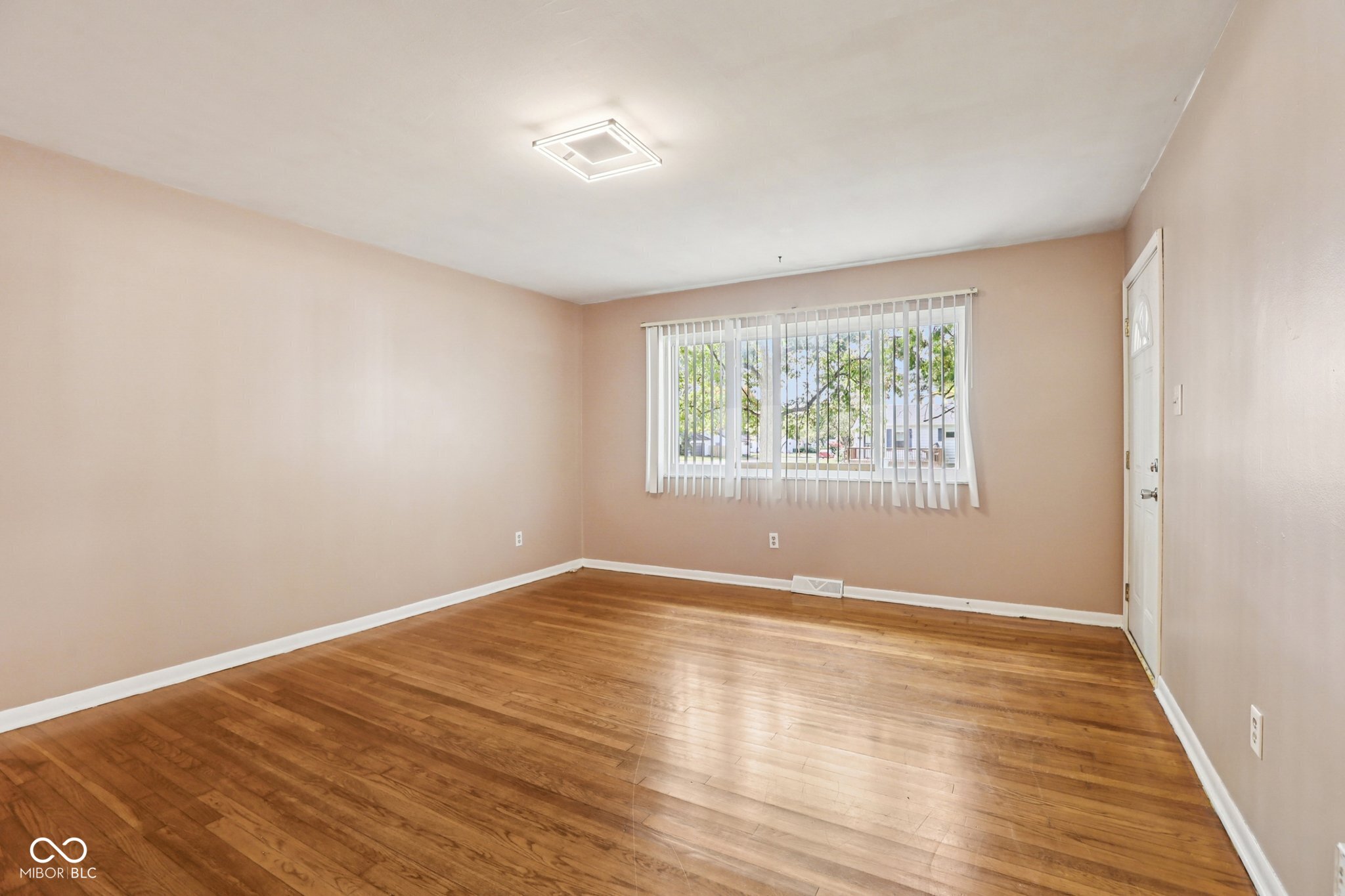 1901 N Ritter Avenue