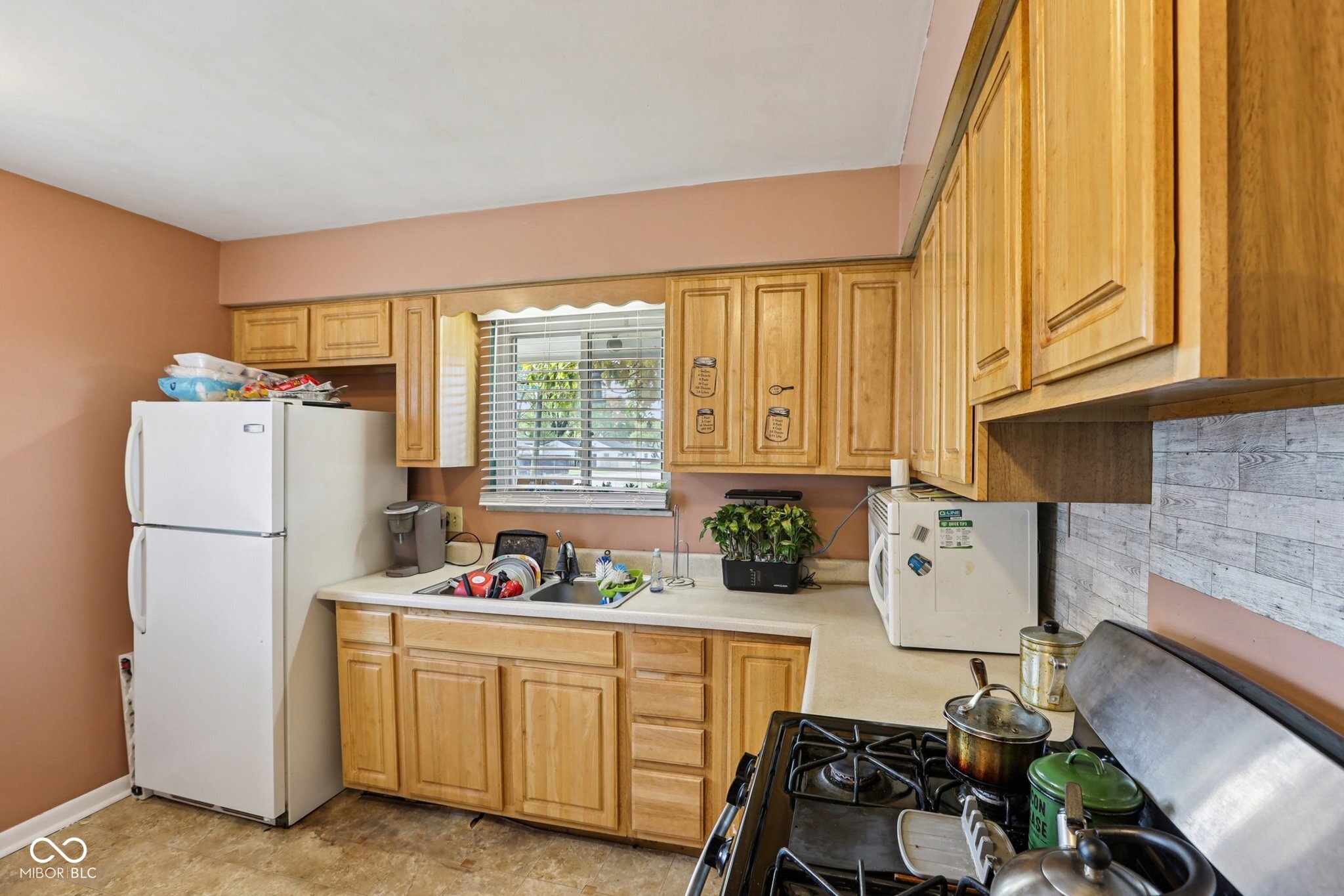 1901 N Ritter Avenue