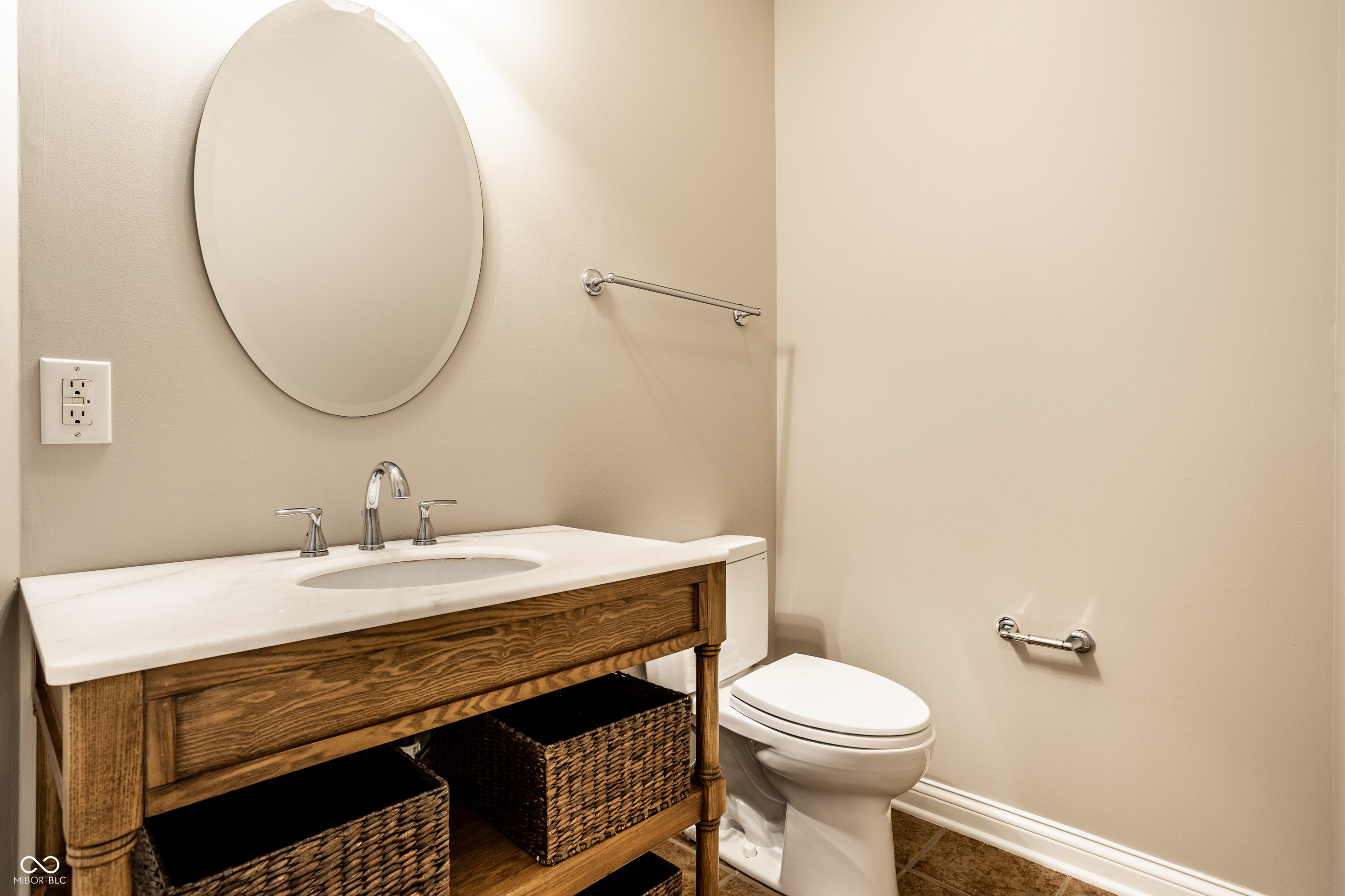 6535 Royal Oakland Place