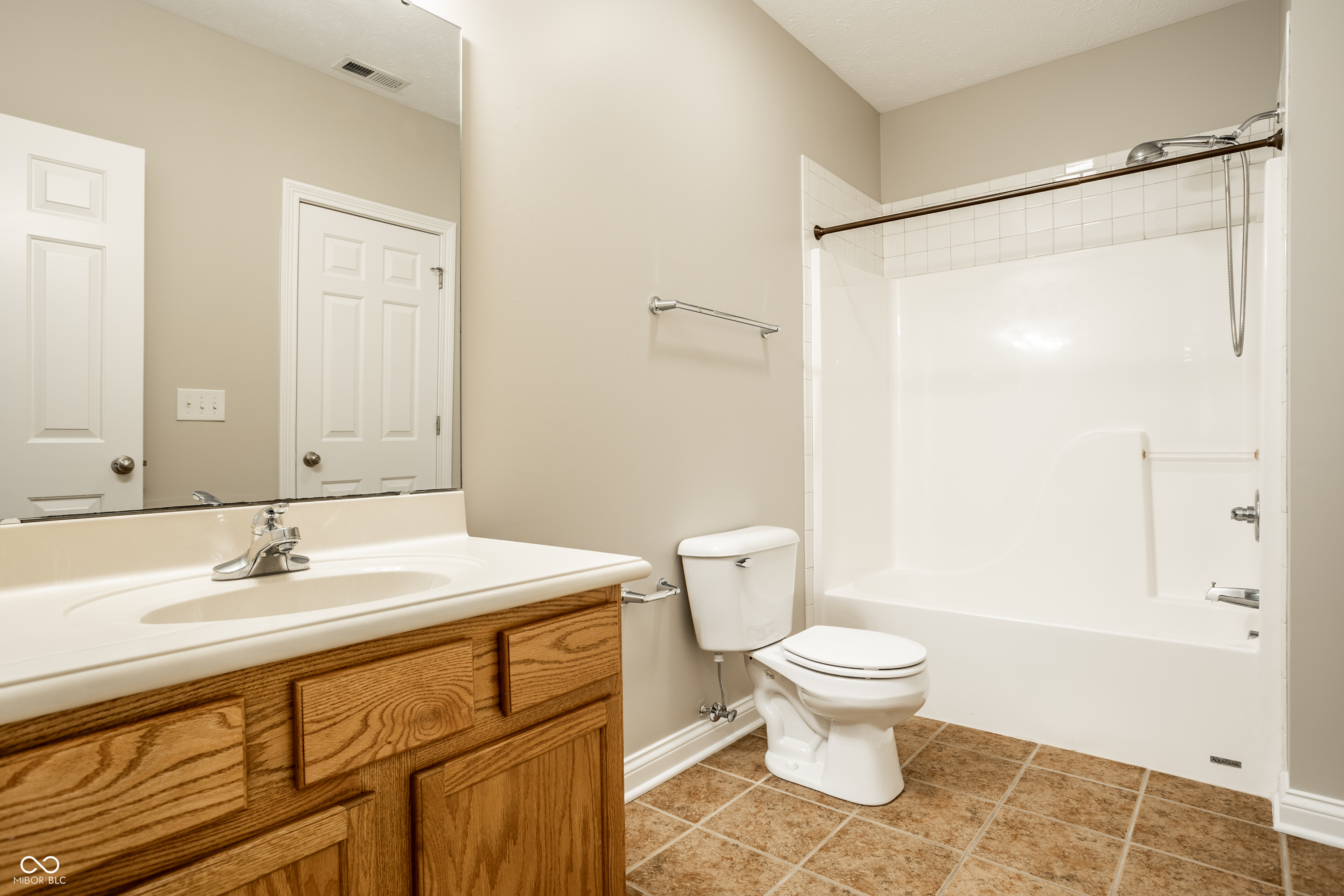 6535 Royal Oakland Place