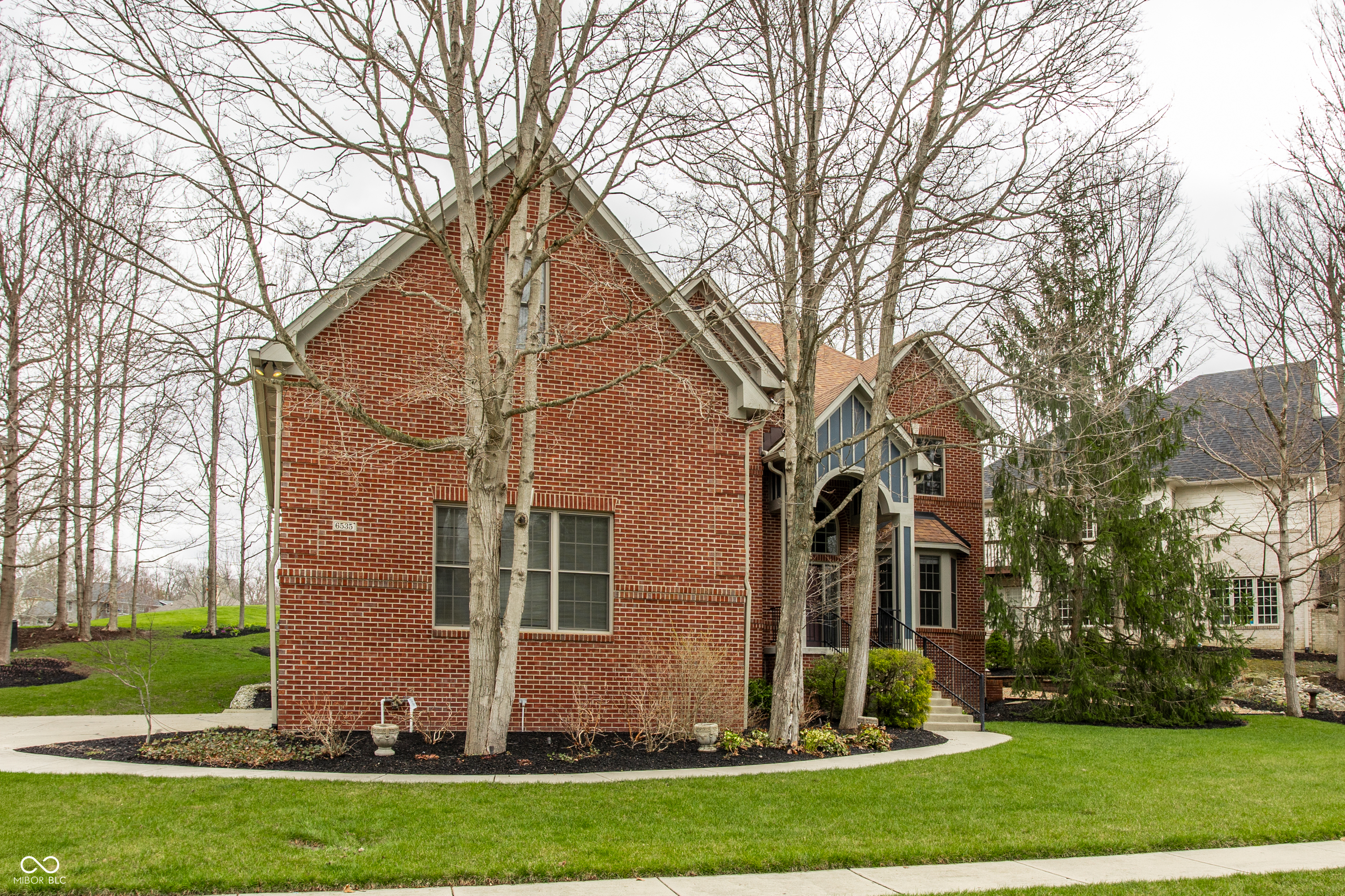 6535 Royal Oakland Place