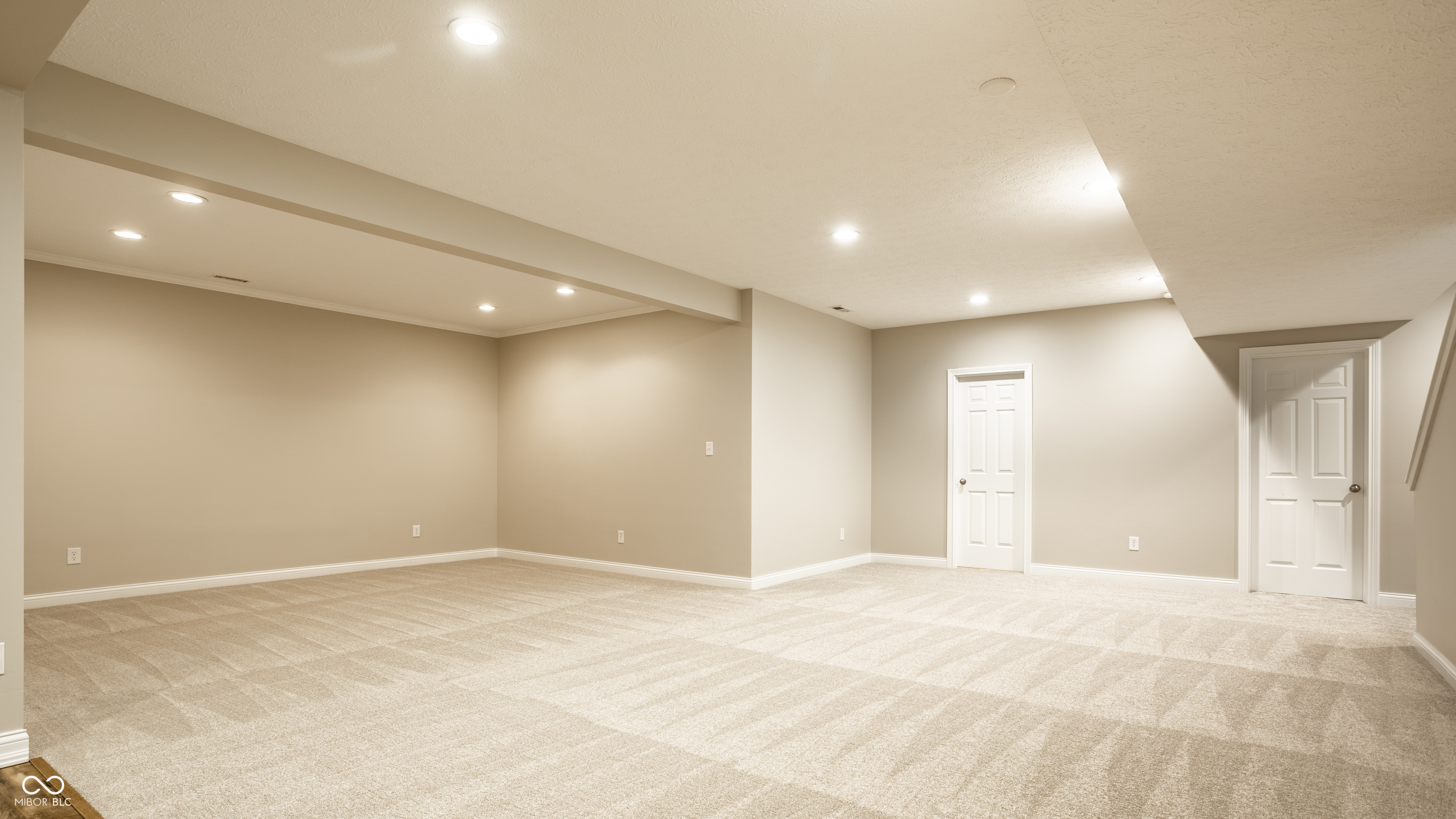 6535 Royal Oakland Place