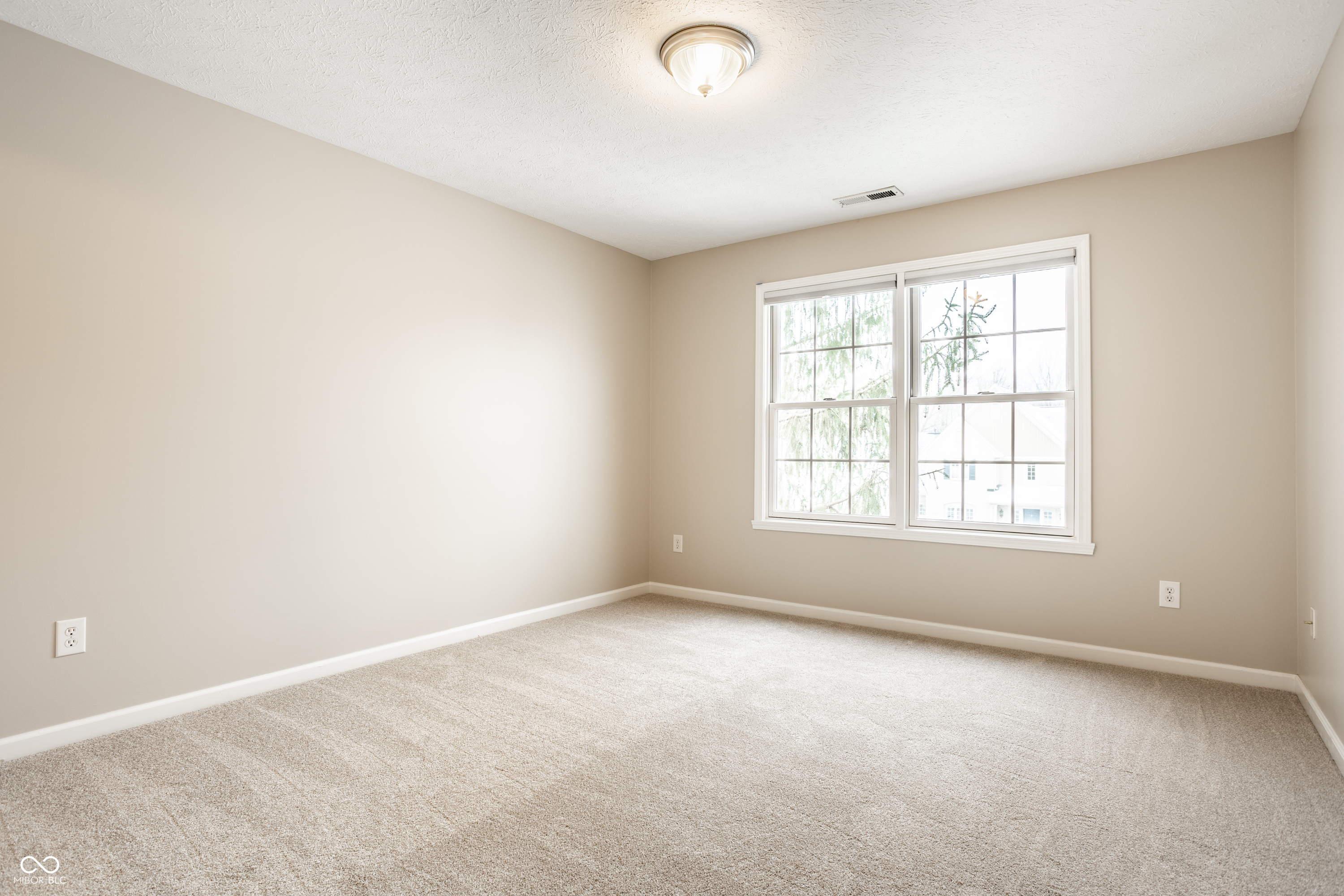 6535 Royal Oakland Place