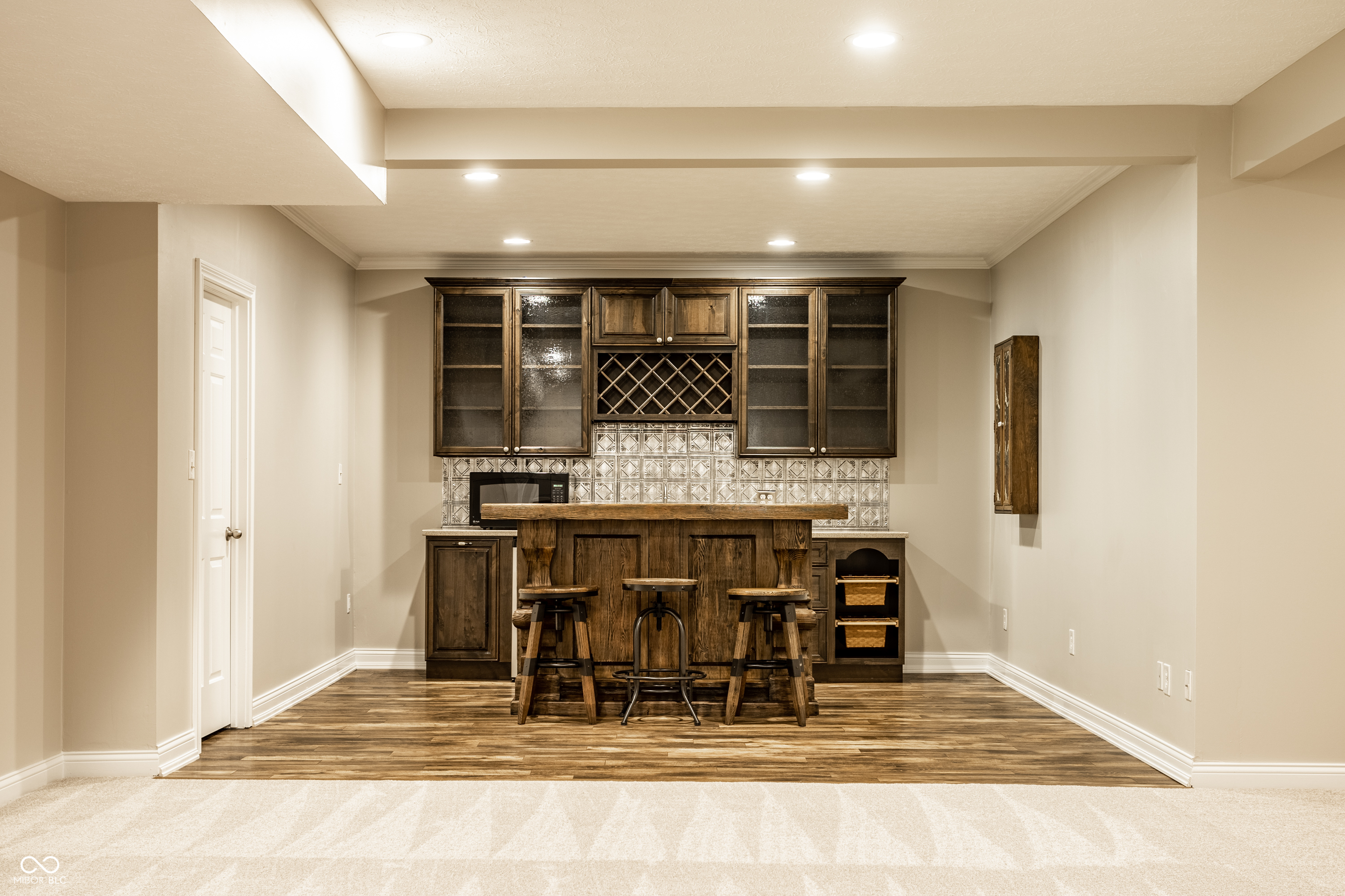 6535 Royal Oakland Place