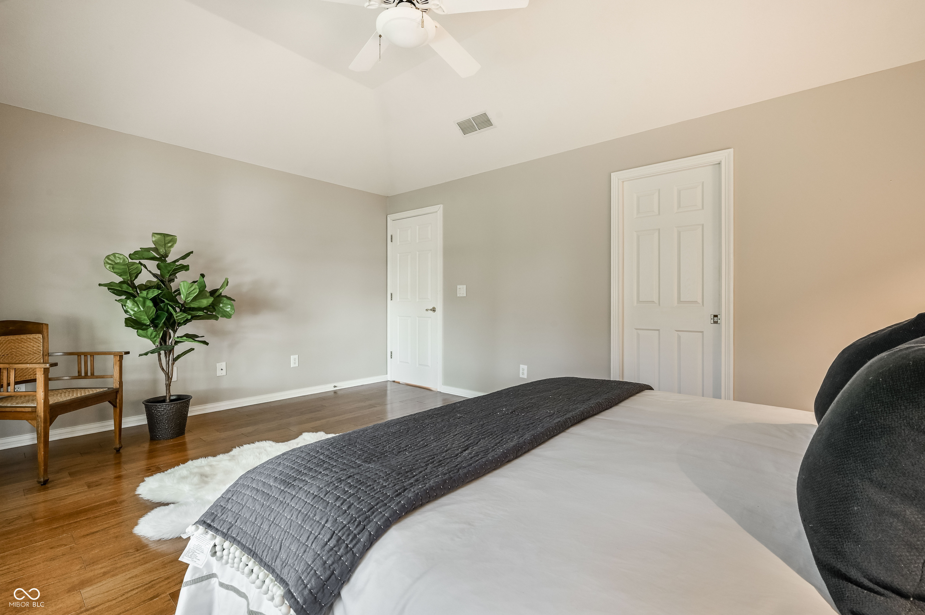 12344 St Armands Circle