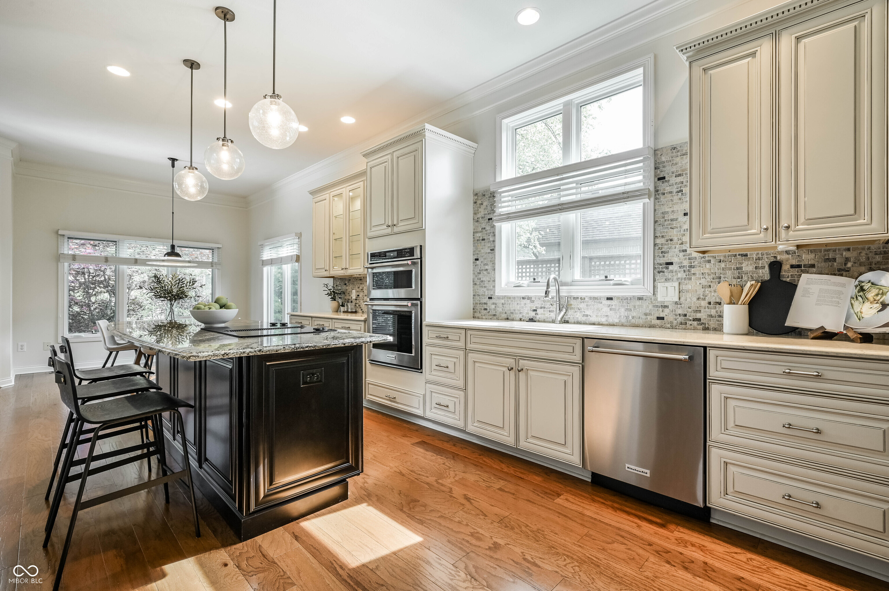 12344 St Armands Circle