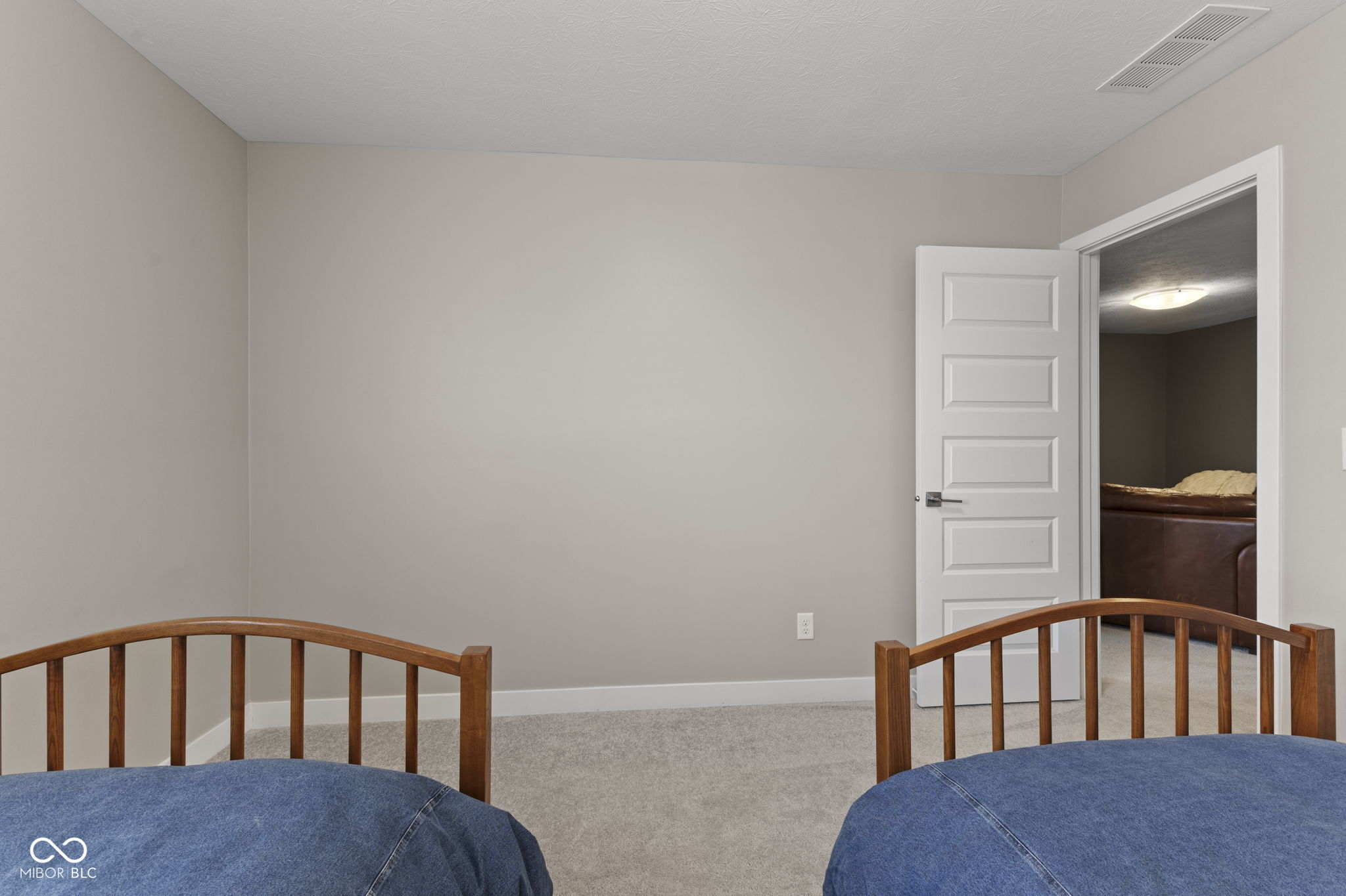 1756 W 171st Street W