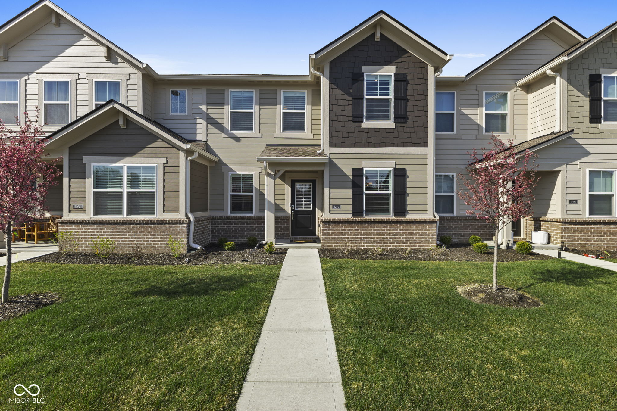 1756 W 171st Street W