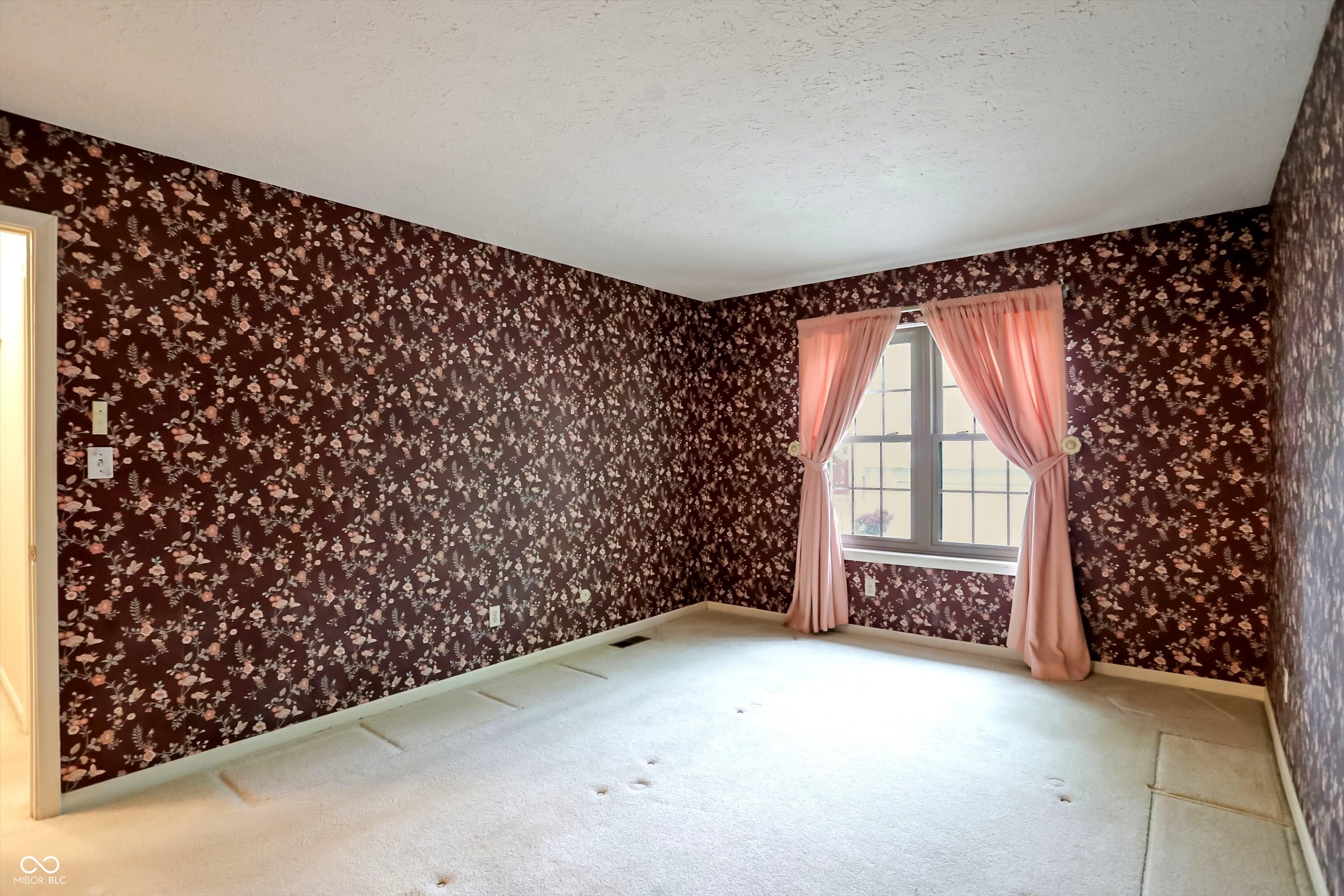 2684 Lakeshire Lane