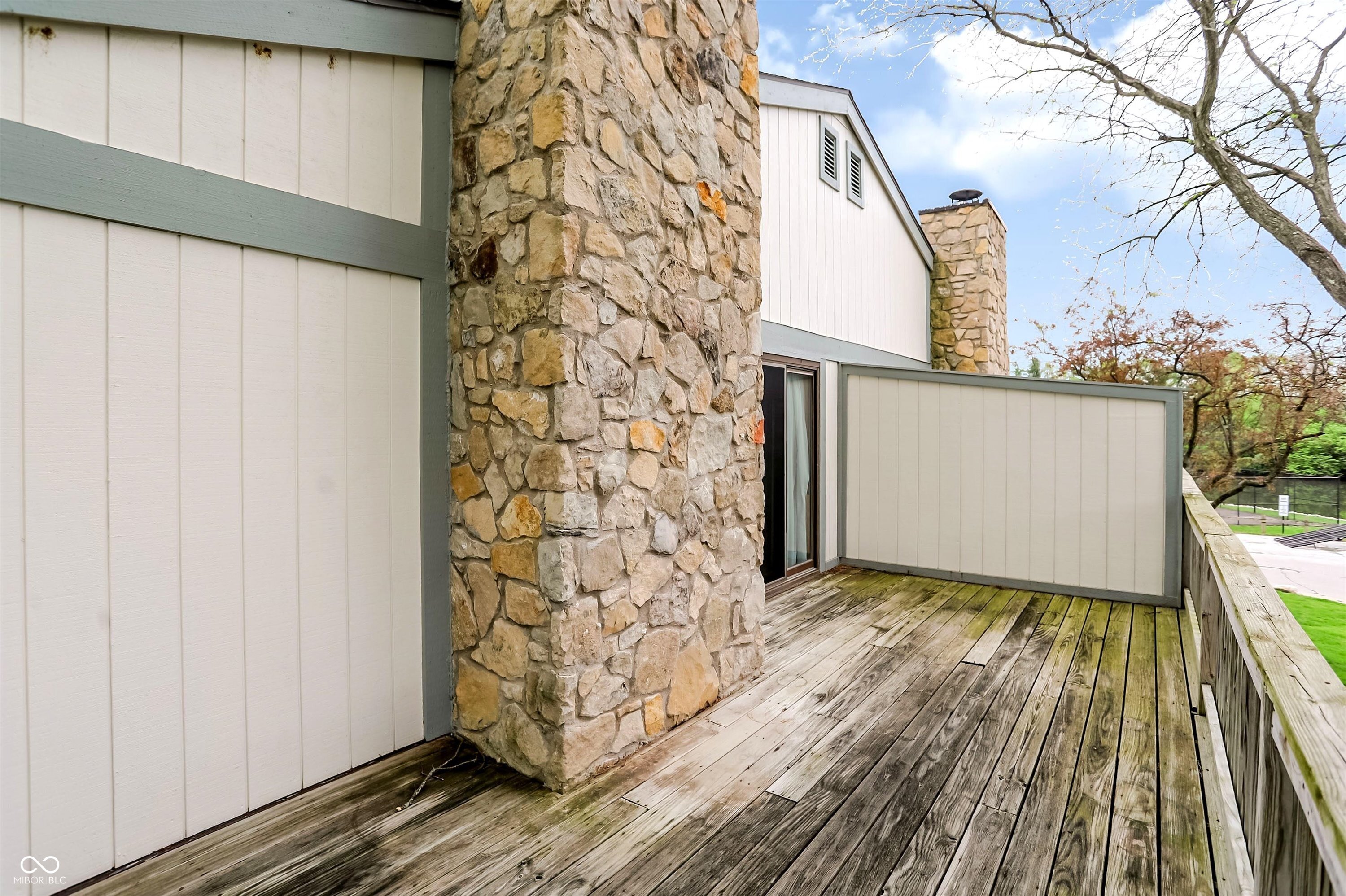 2684 Lakeshire Lane