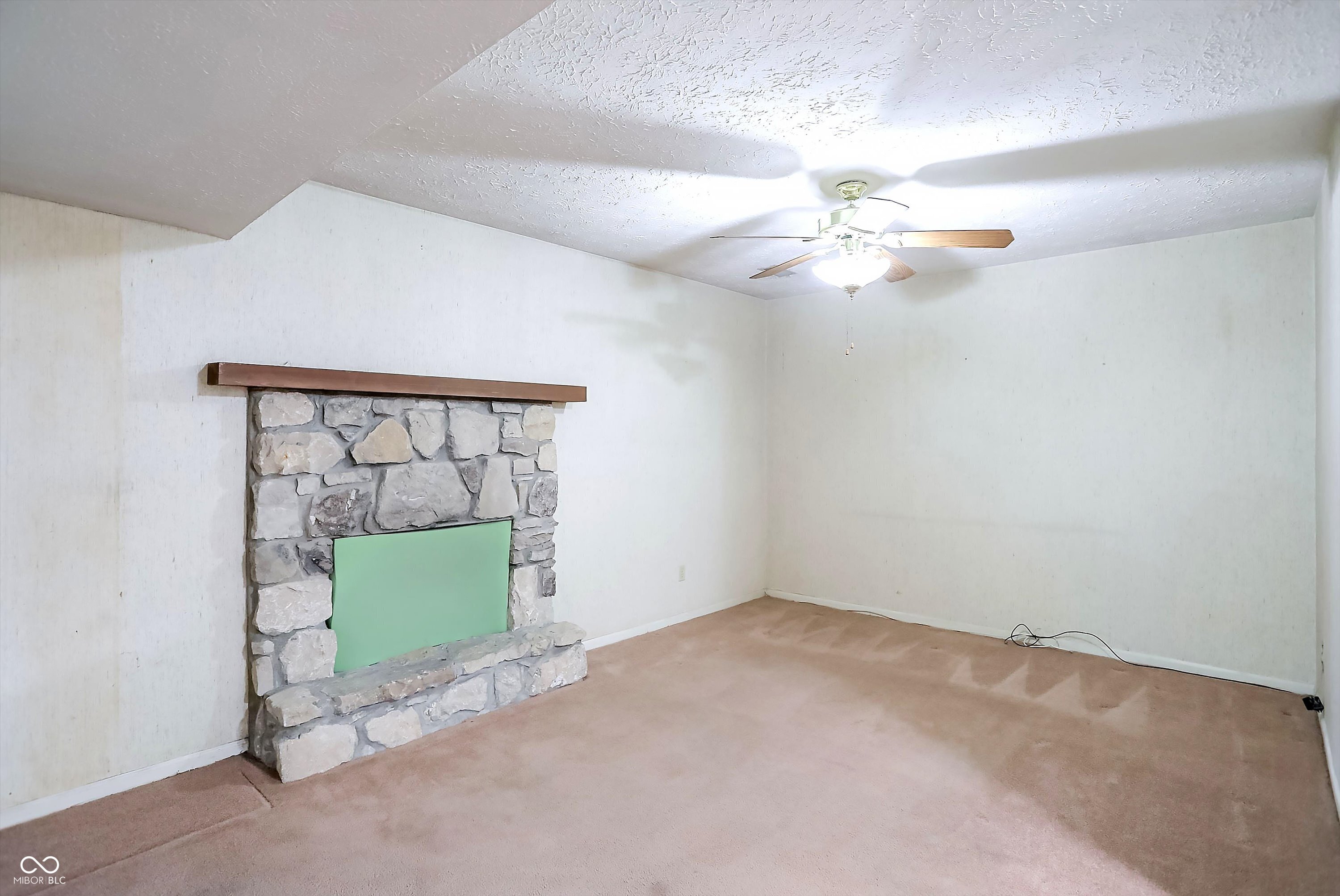 2684 Lakeshire Lane