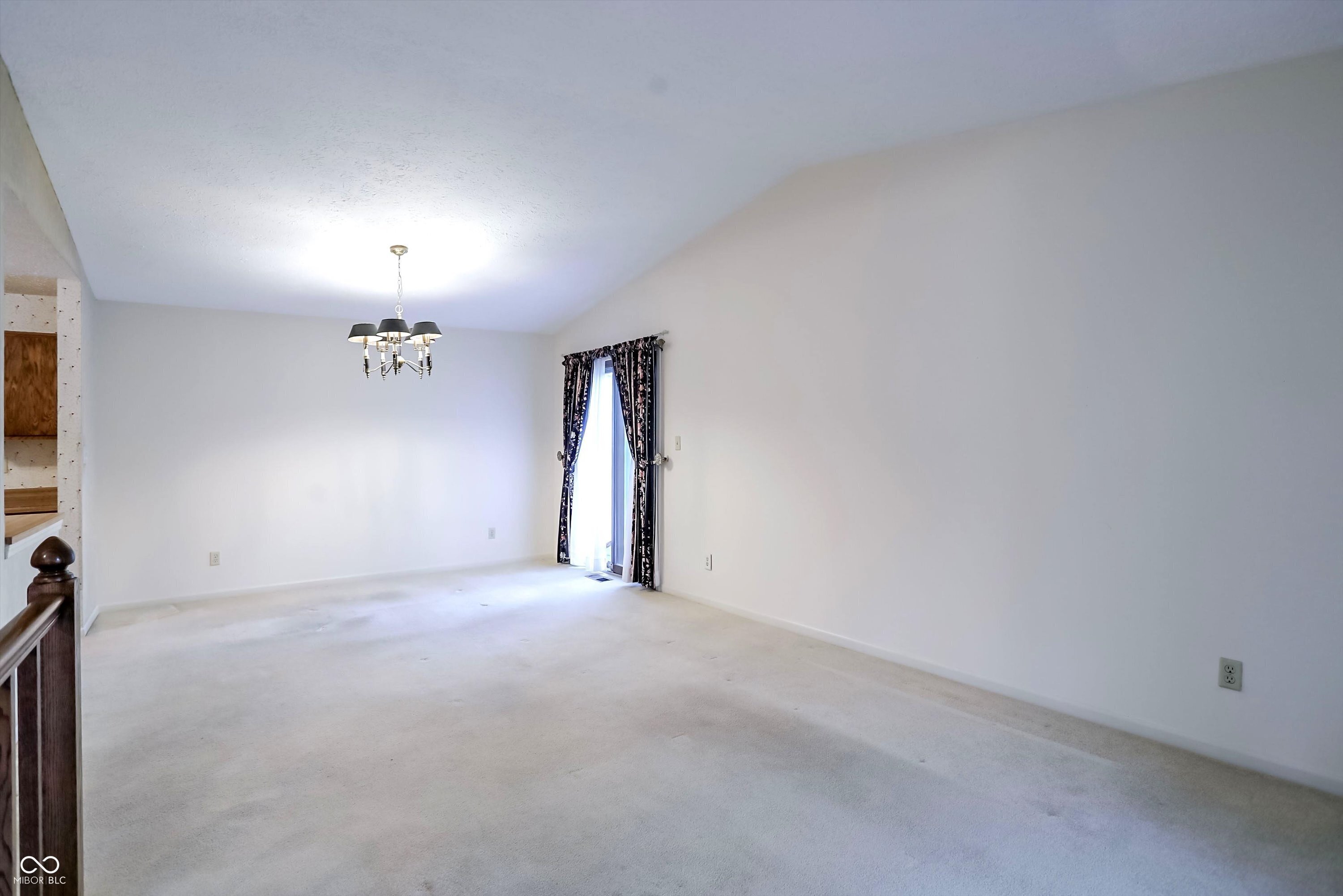 2684 Lakeshire Lane