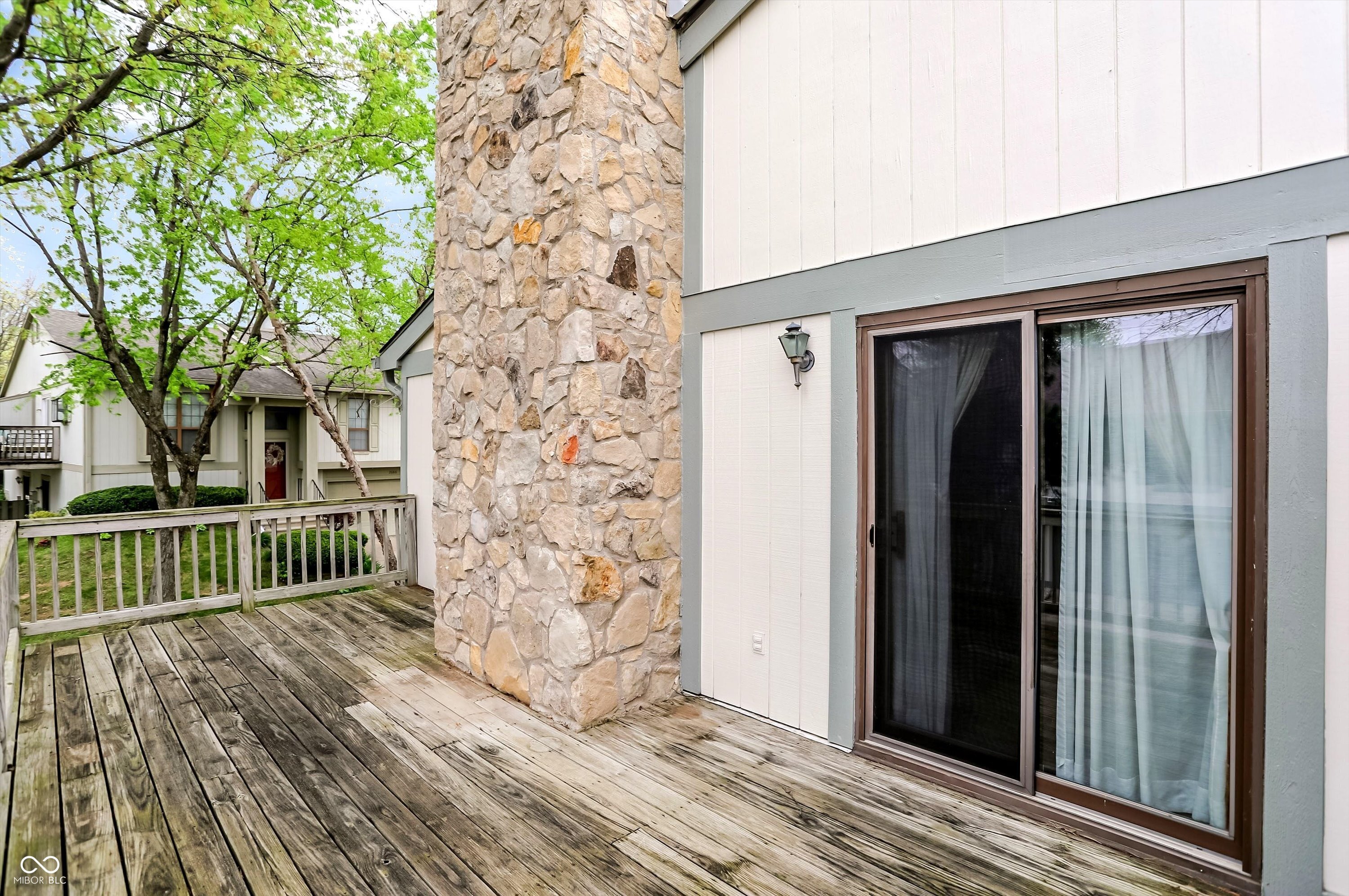 2684 Lakeshire Lane
