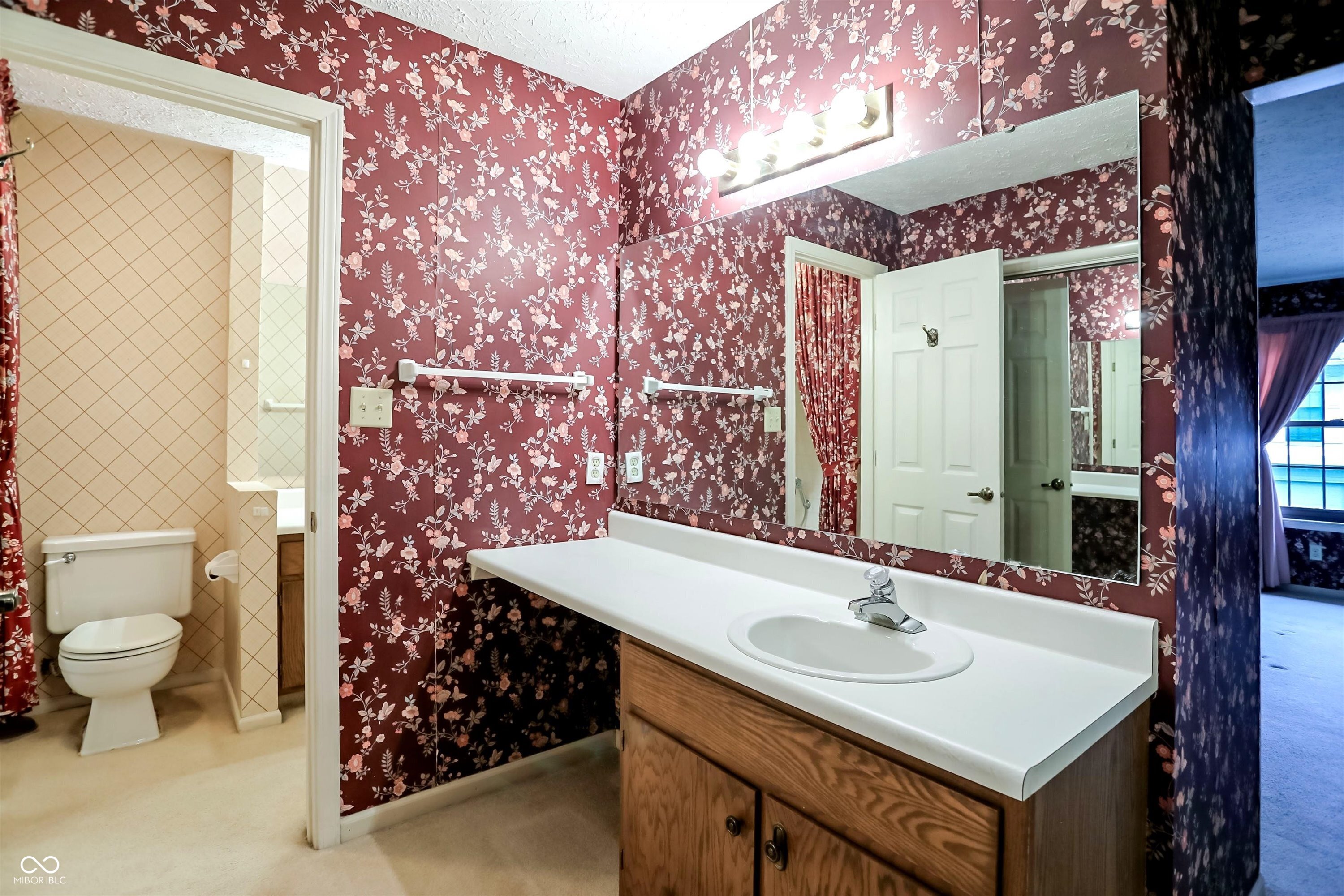 2684 Lakeshire Lane