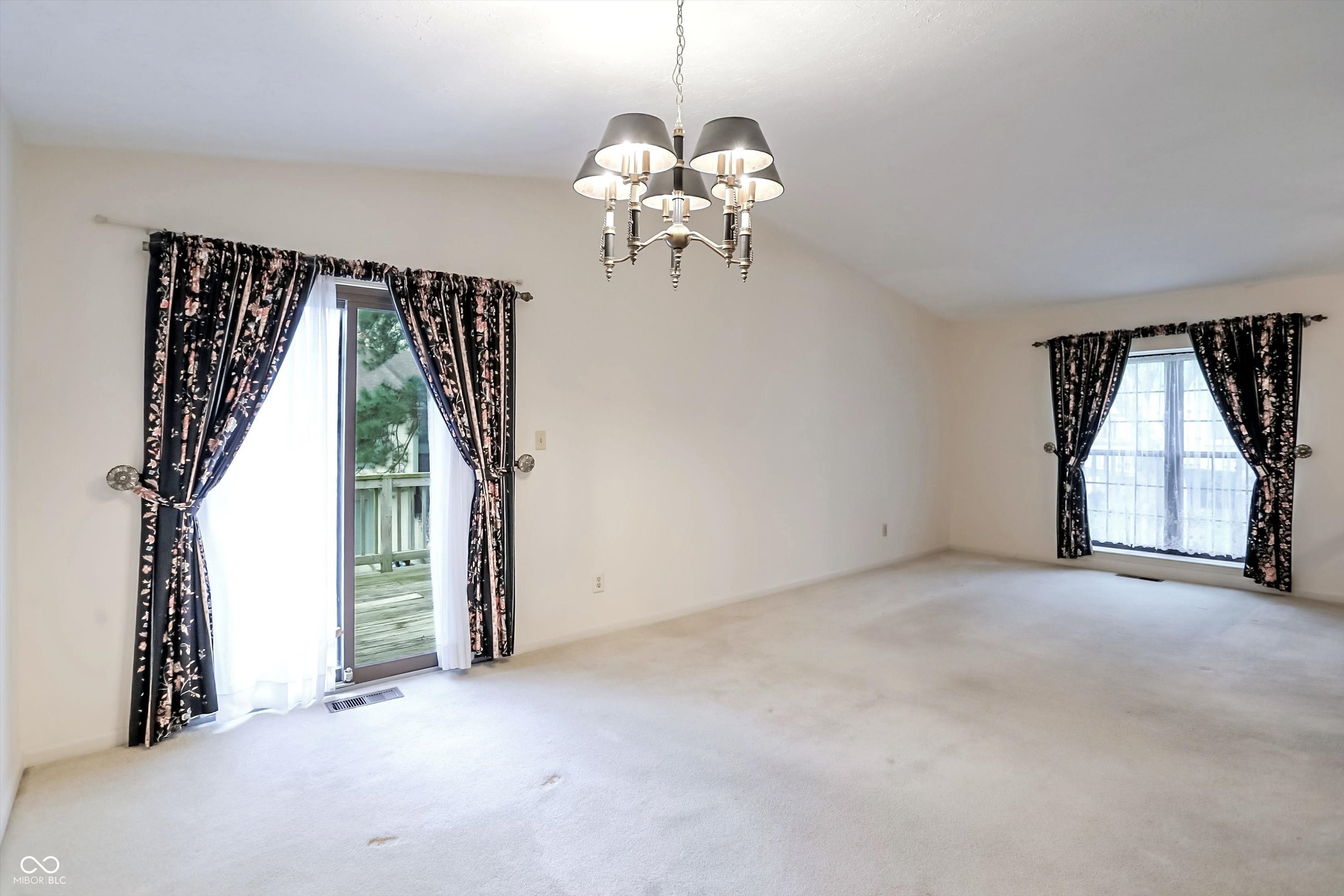 2684 Lakeshire Lane