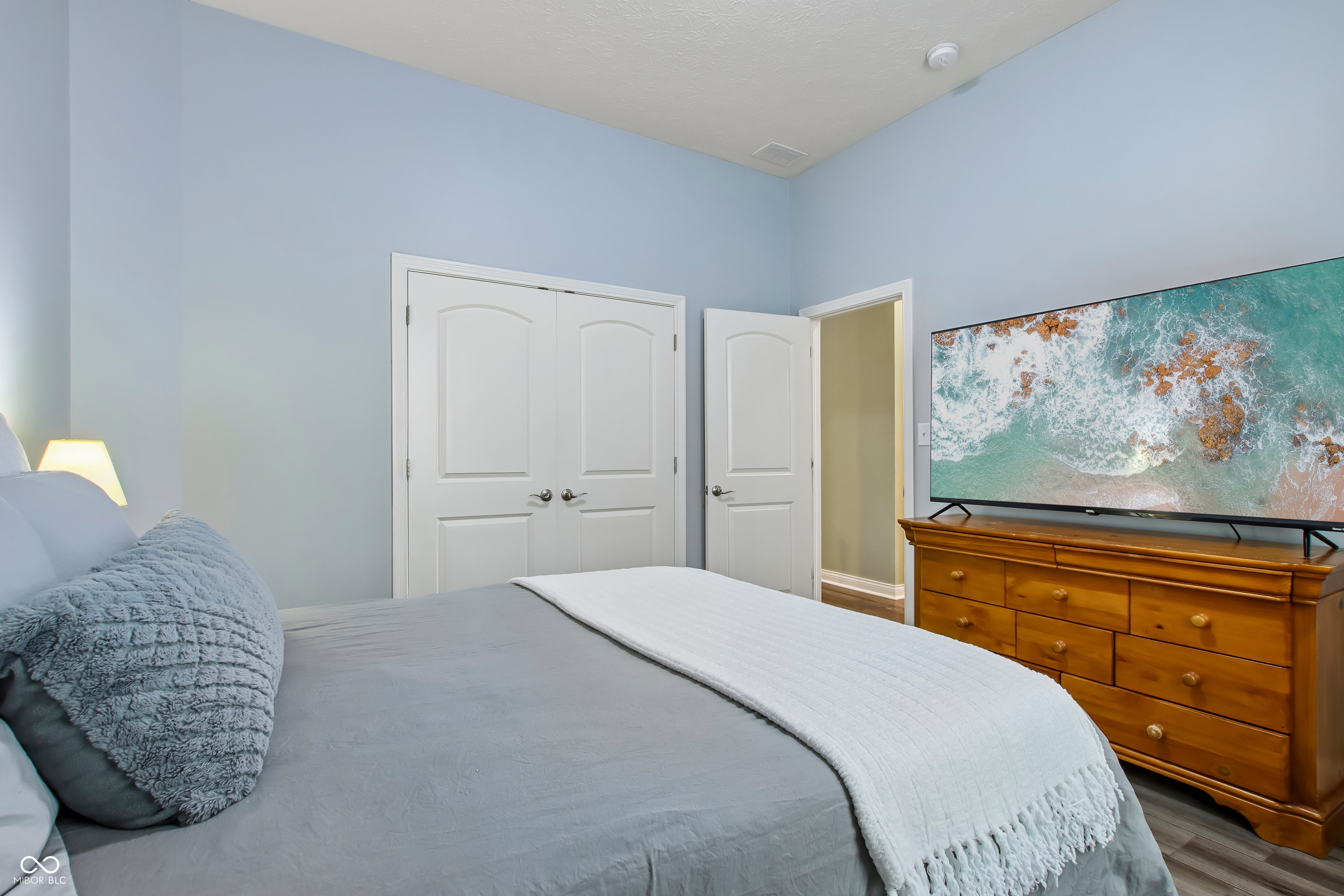 15480 Mission Hills Drive